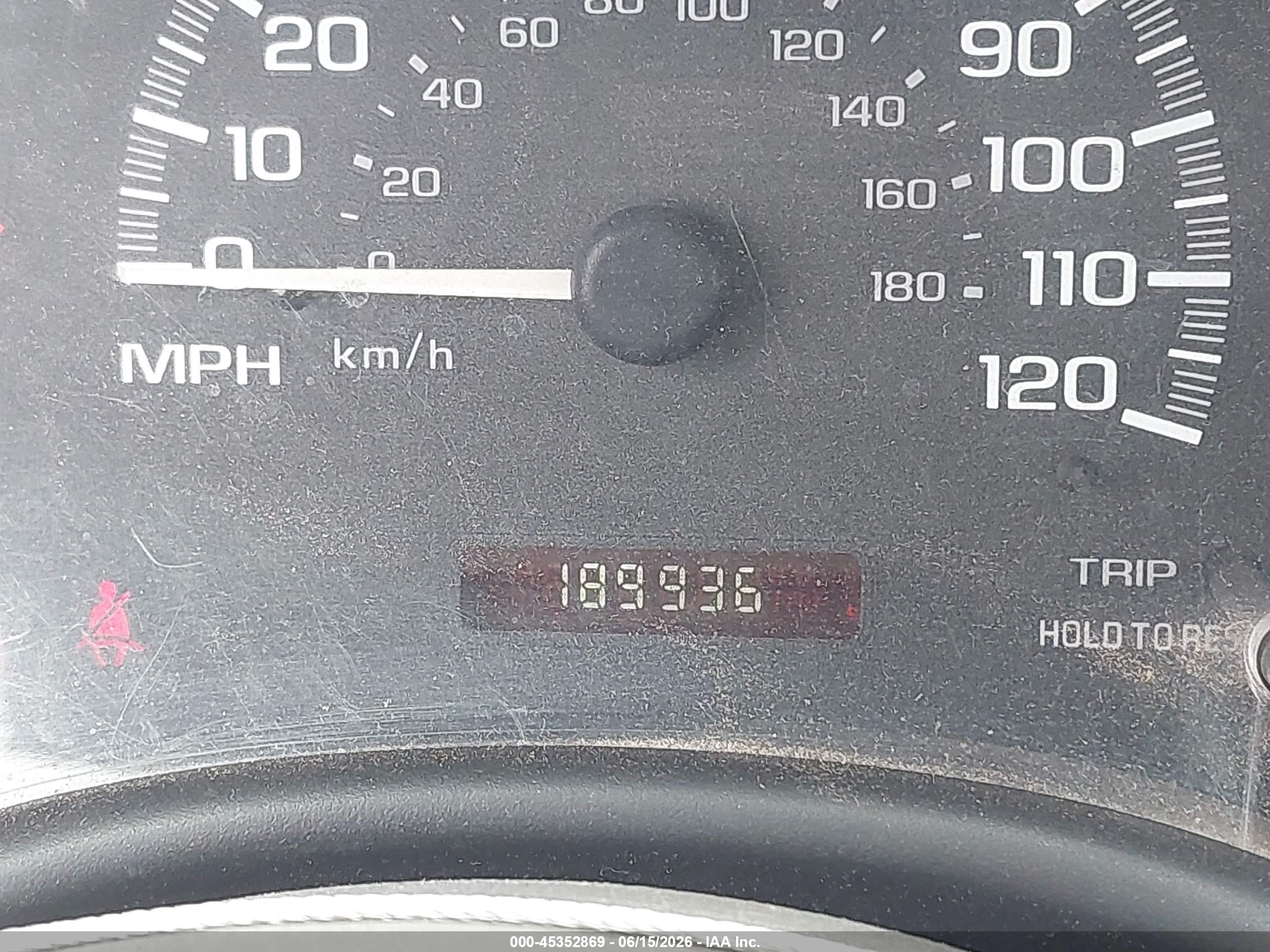 2002 Chevrolet Malibu   Gray vin: 1G1ND52JX2M627337
