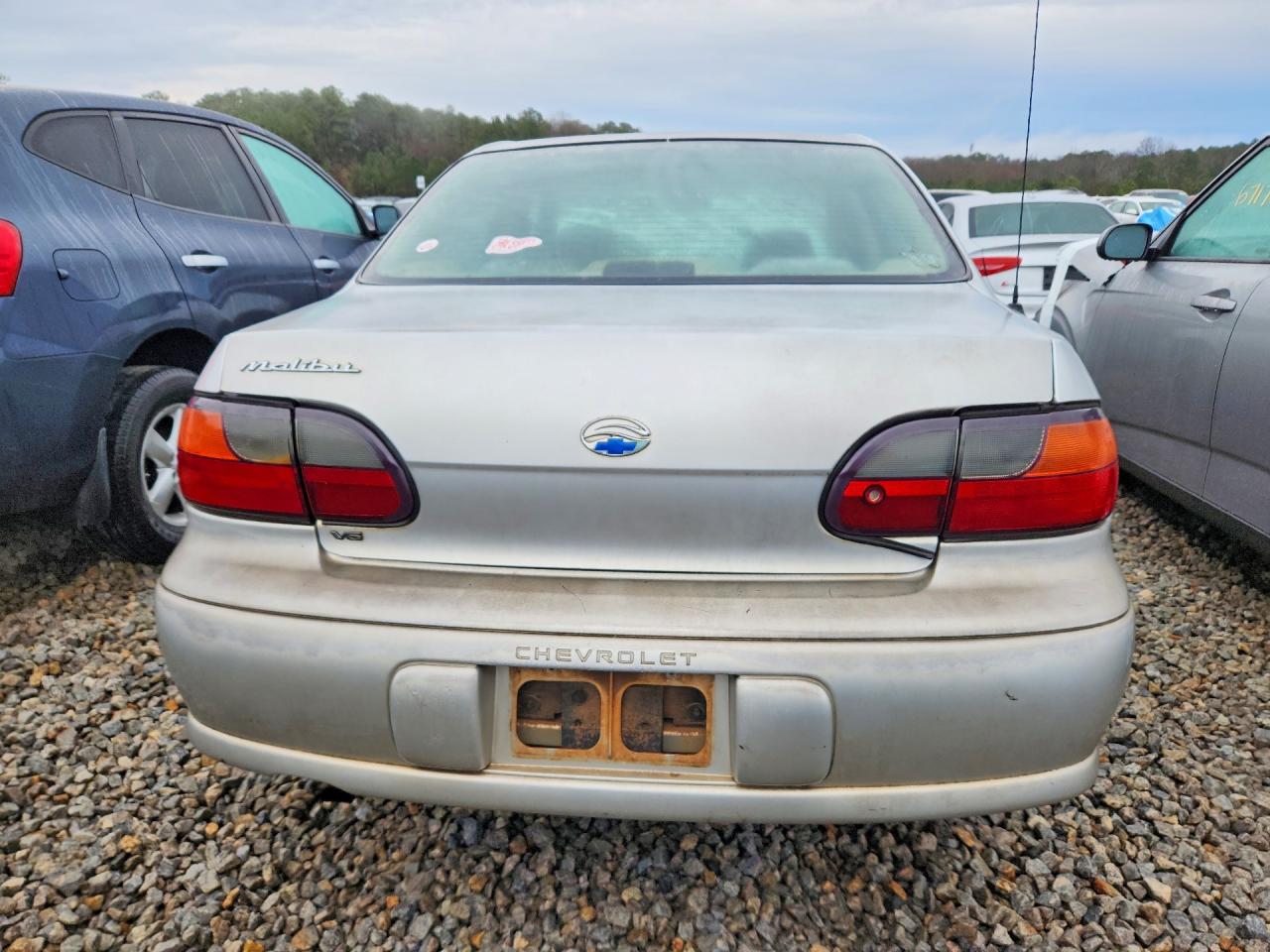 2002 Chevrolet Malibu Silver vin: 1G1ND52JX2M633042