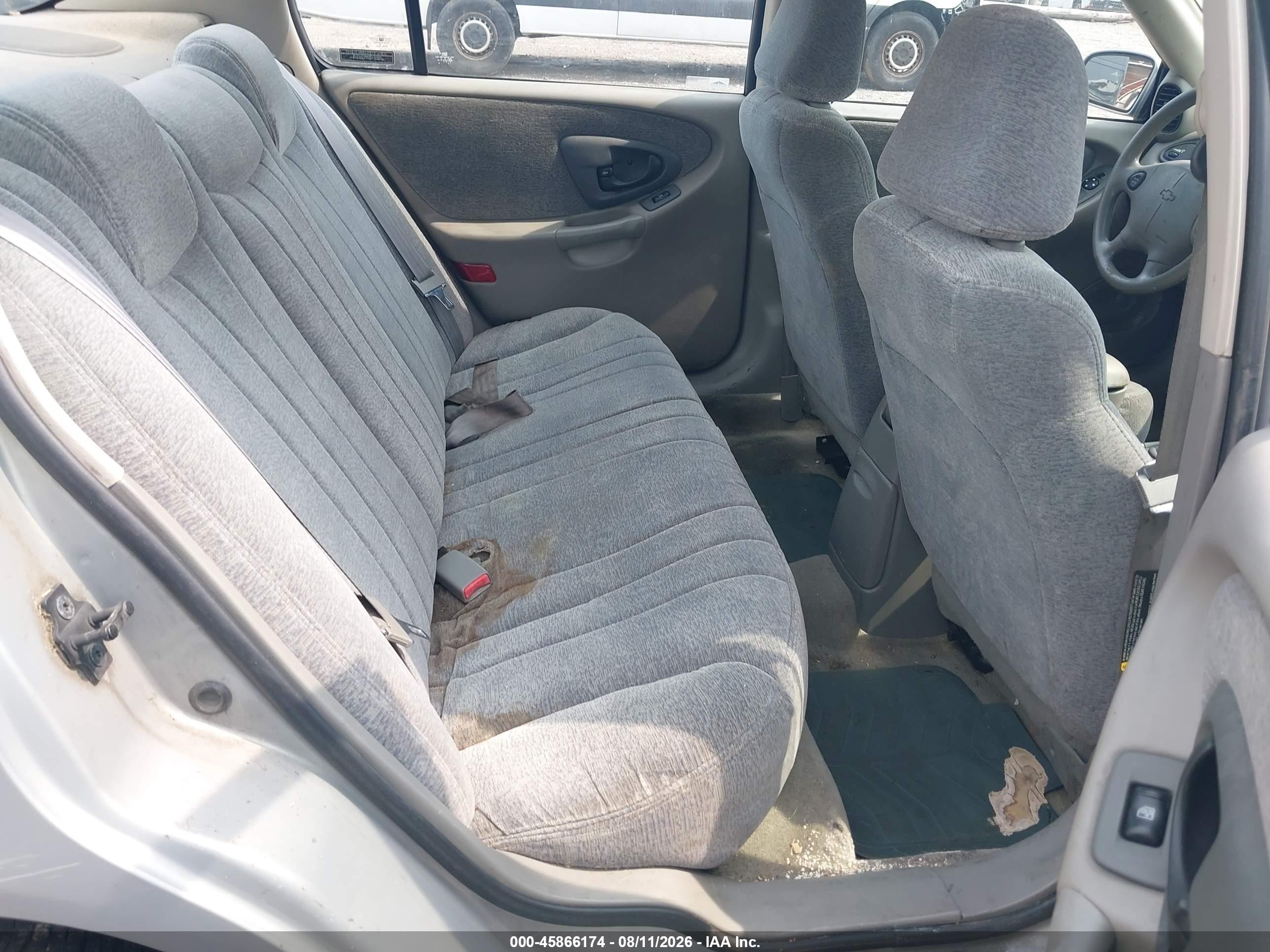 1998 Chevrolet Malibu   Silver vin: 1G1ND52M1W6135266