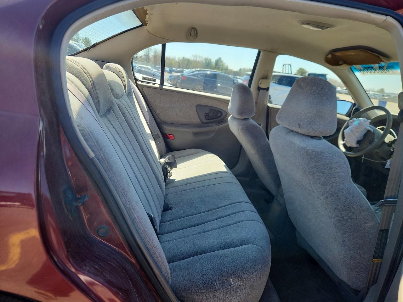 1998 Chevrolet Malibu Maroon vin: 1G1ND52M2W6258705