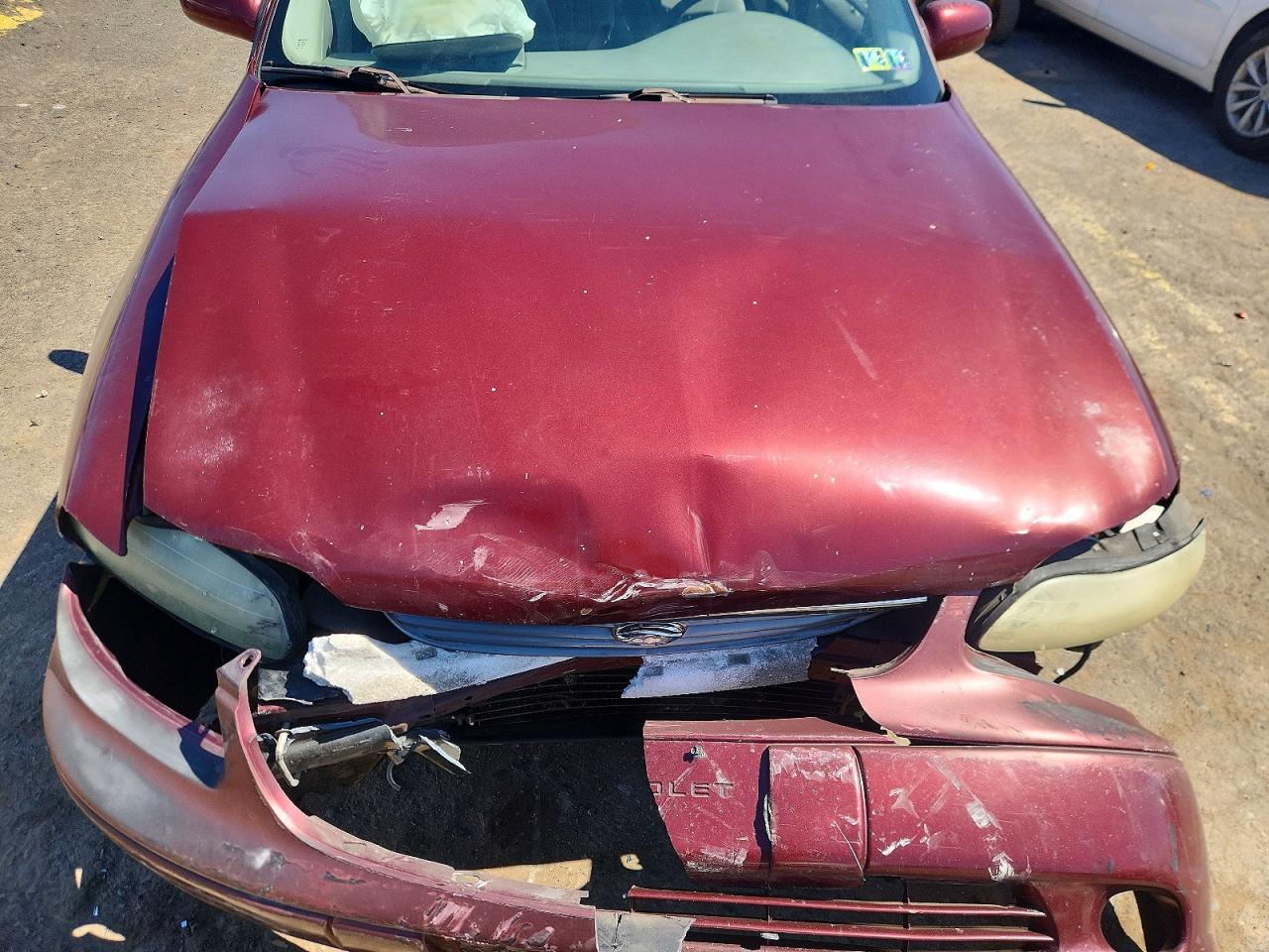 1998 Chevrolet Malibu Maroon vin: 1G1ND52M2W6258705