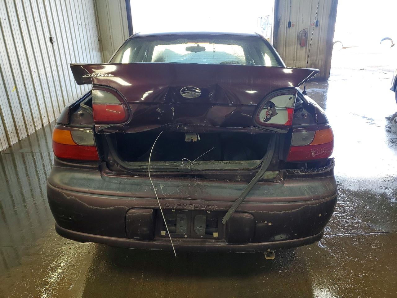 1998 Chevrolet Malibu Burgundy vin: 1G1ND52M2WY159273