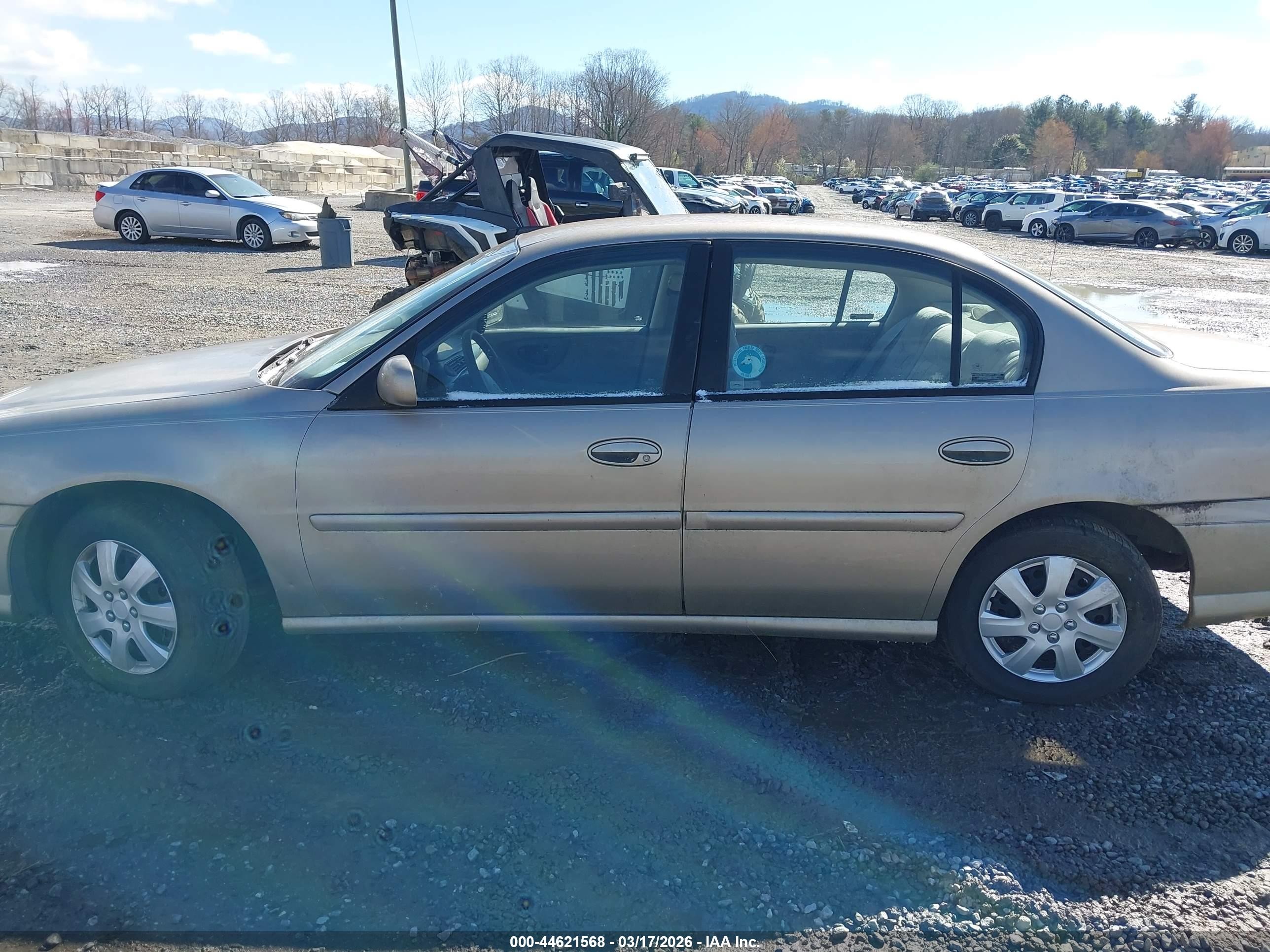 1997 Chevrolet Malibu   Champagne vin: 1G1ND52M7VY100721