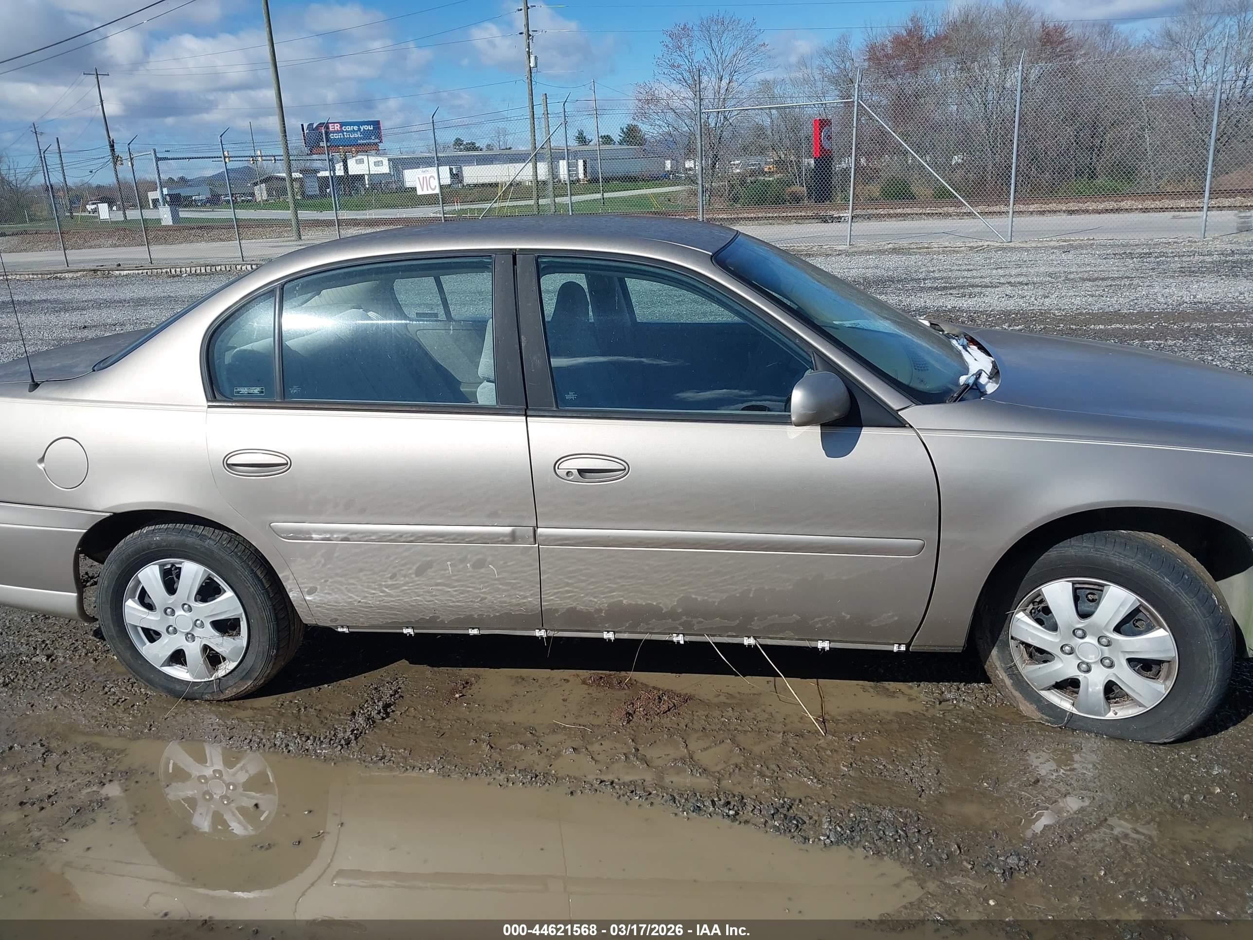 1997 Chevrolet Malibu   Champagne vin: 1G1ND52M7VY100721