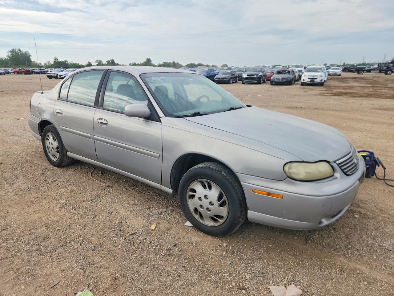 1999 Chevrolet Malibu Серебряный vin: 1G1ND52T2X6270457