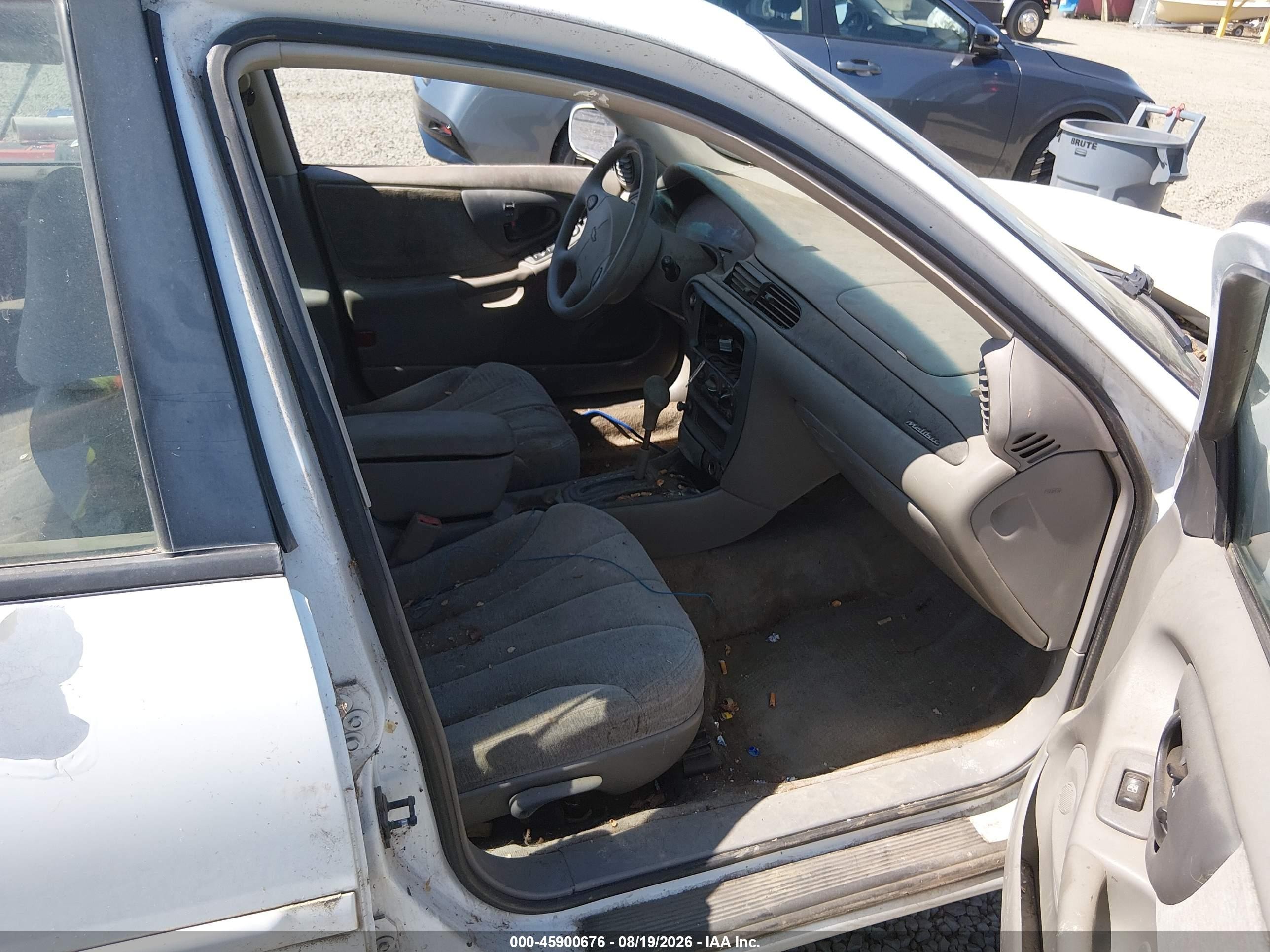 1999 Chevrolet Malibu   White vin: 1G1ND52T3X6198328