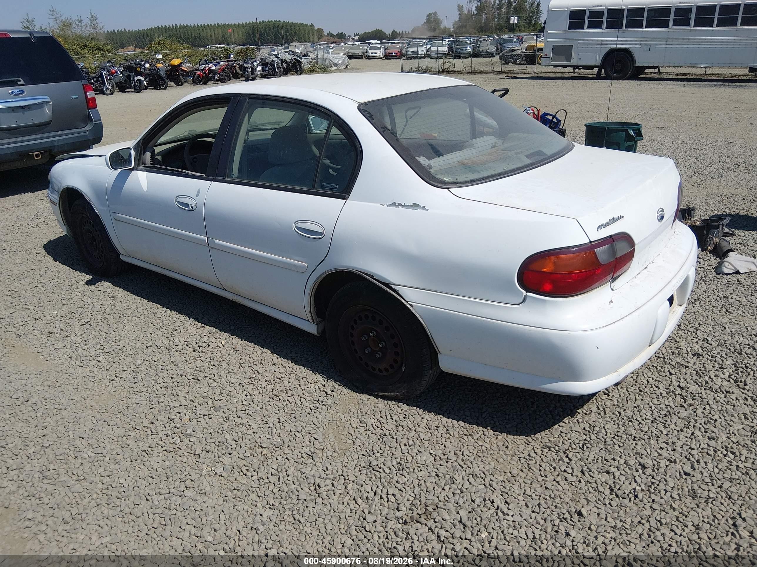 1999 Chevrolet Malibu   White vin: 1G1ND52T3X6198328
