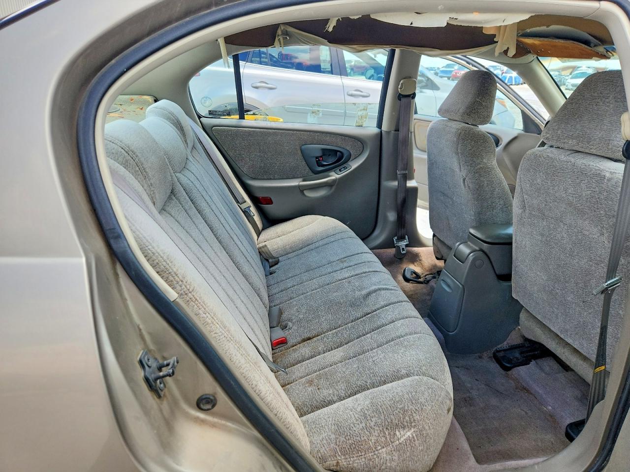 1998 Chevrolet Malibu Желто-коричневый vin: 1G1ND52T5WY115050