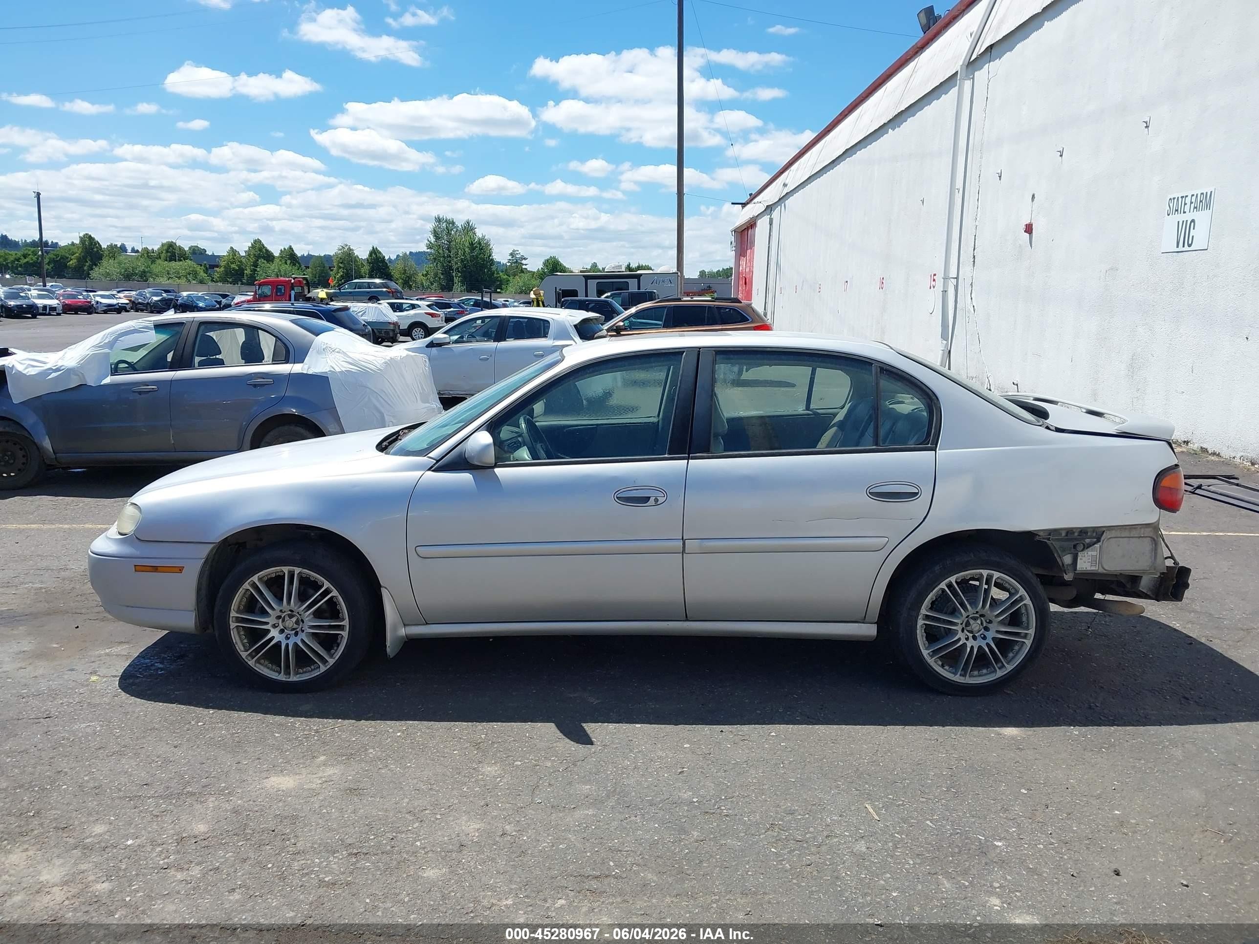 2002 Chevrolet Malibu Ls Silver vin: 1G1NE52J12M540990