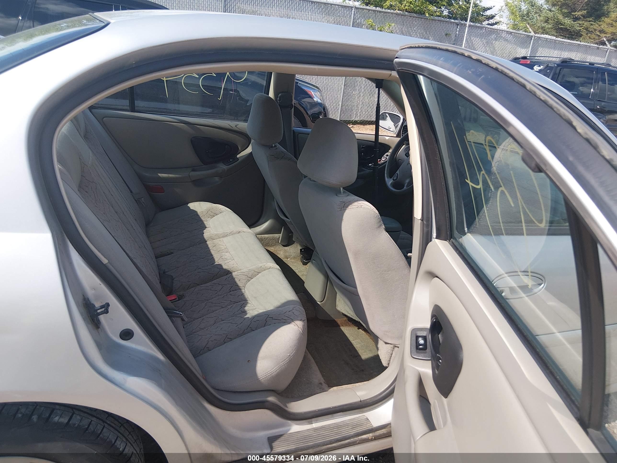 2003 Chevrolet Malibu Ls Silver vin: 1G1NE52J93M661056