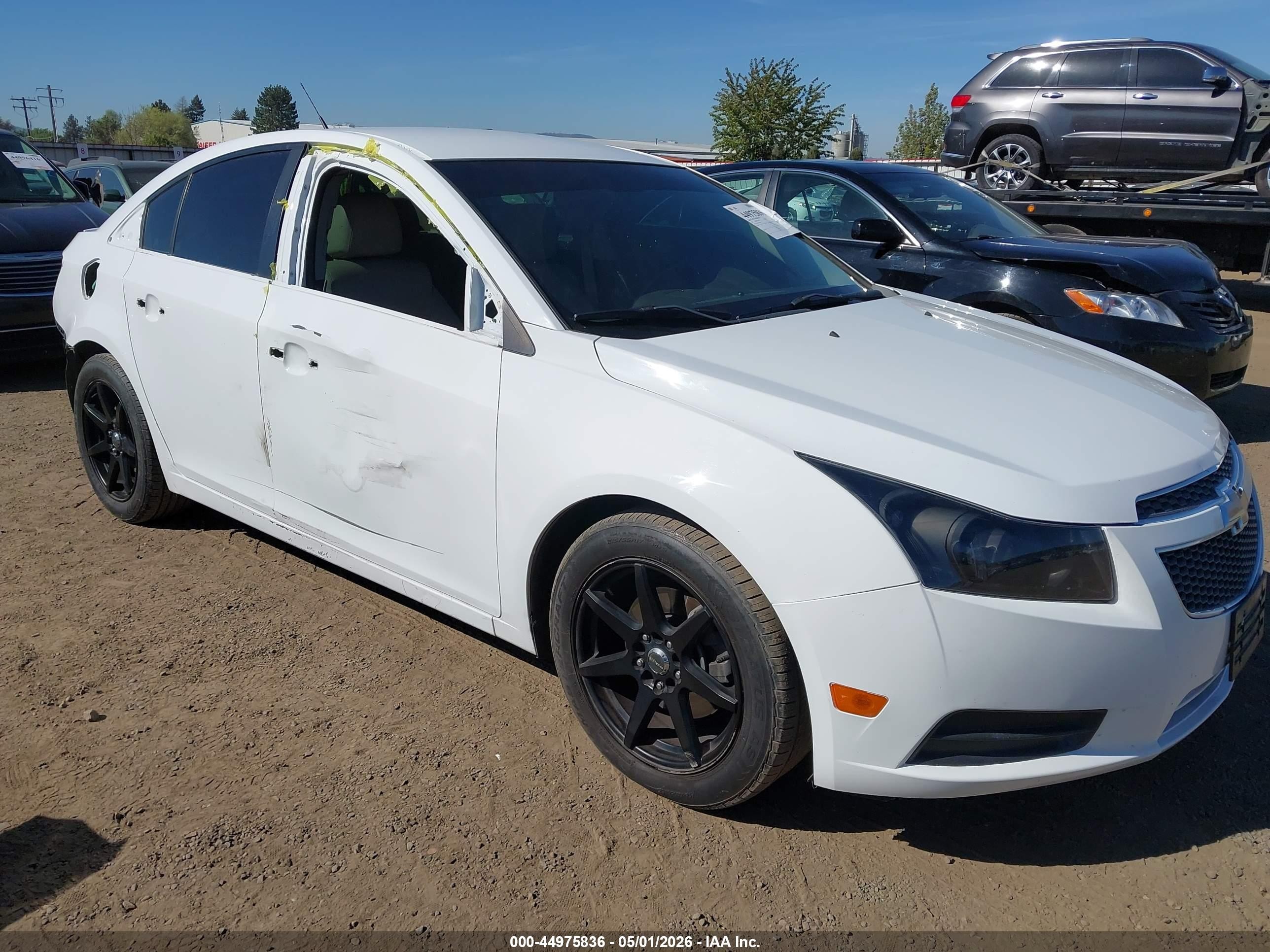 2014 Chevrolet Cruze Diesel White vin: 1G1P75SZ3E7100183