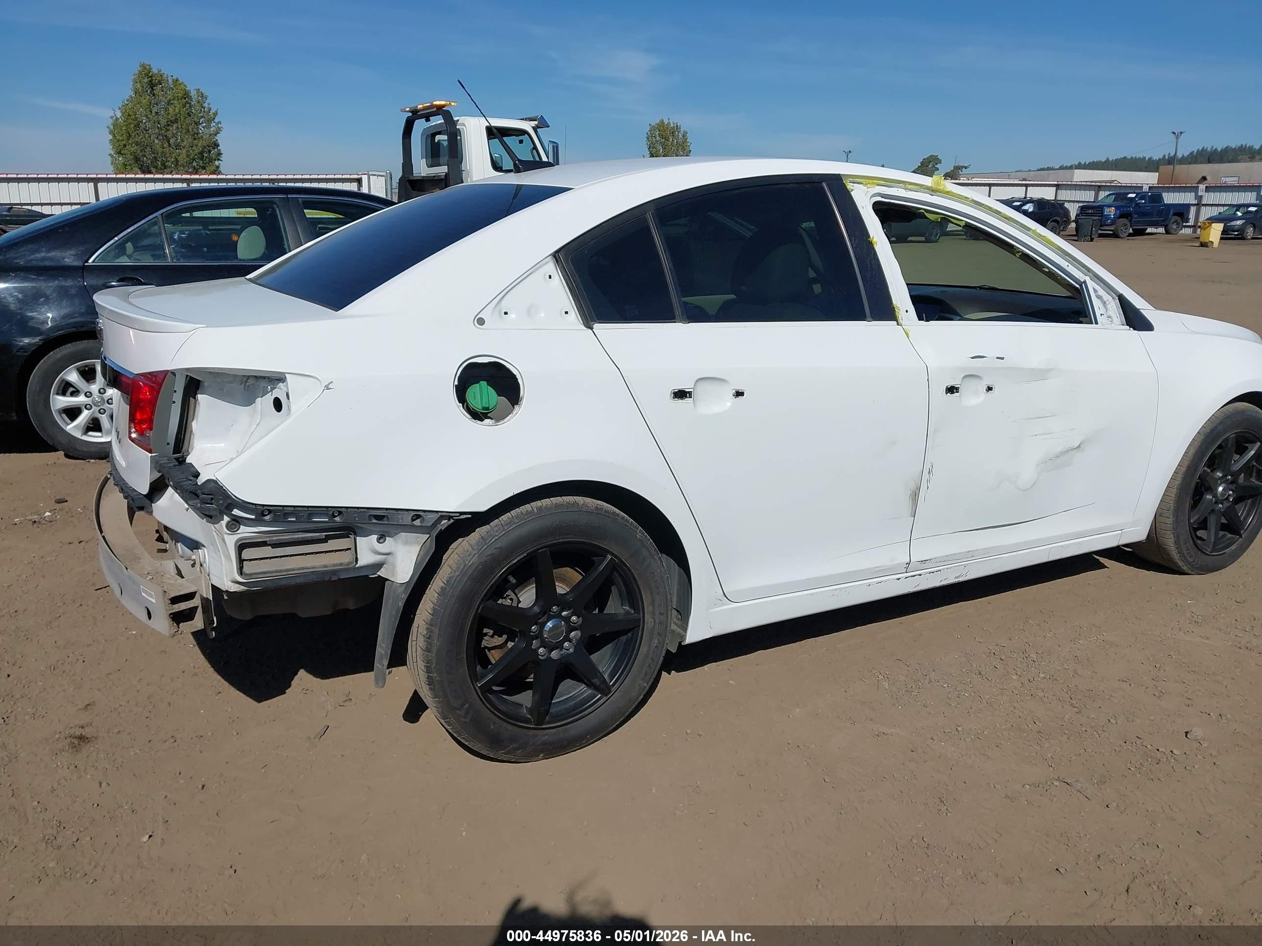 2014 Chevrolet Cruze Diesel White vin: 1G1P75SZ3E7100183