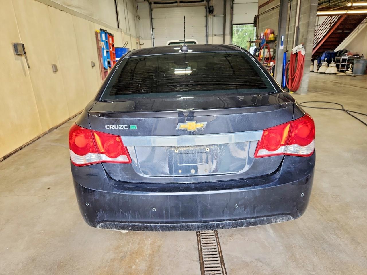 2015 Chevrolet Cruze Charcoal vin: 1G1P75SZ3F7298944