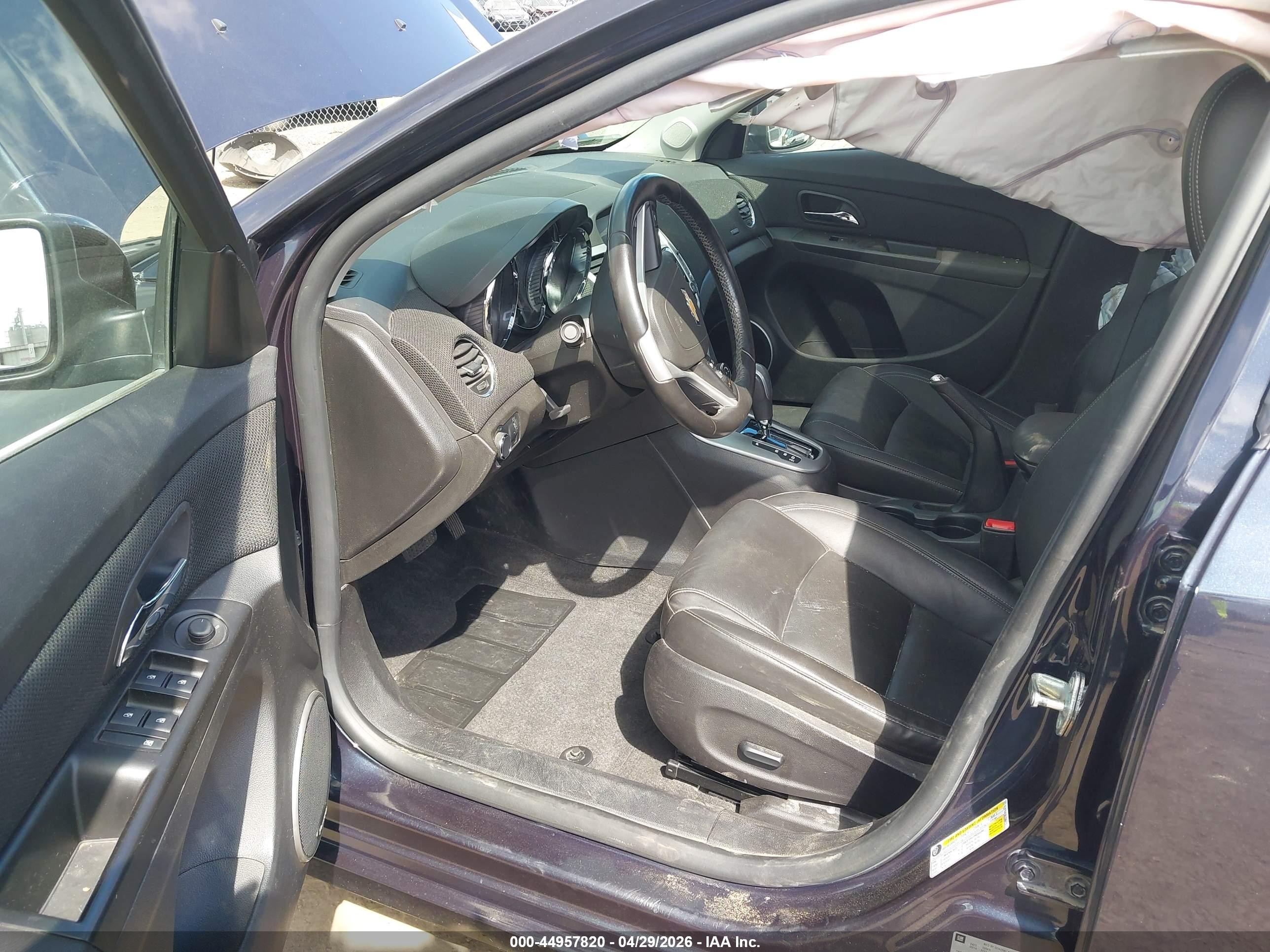 2014 Chevrolet Cruze Diesel Синий vin: 1G1P75SZ8E7396415