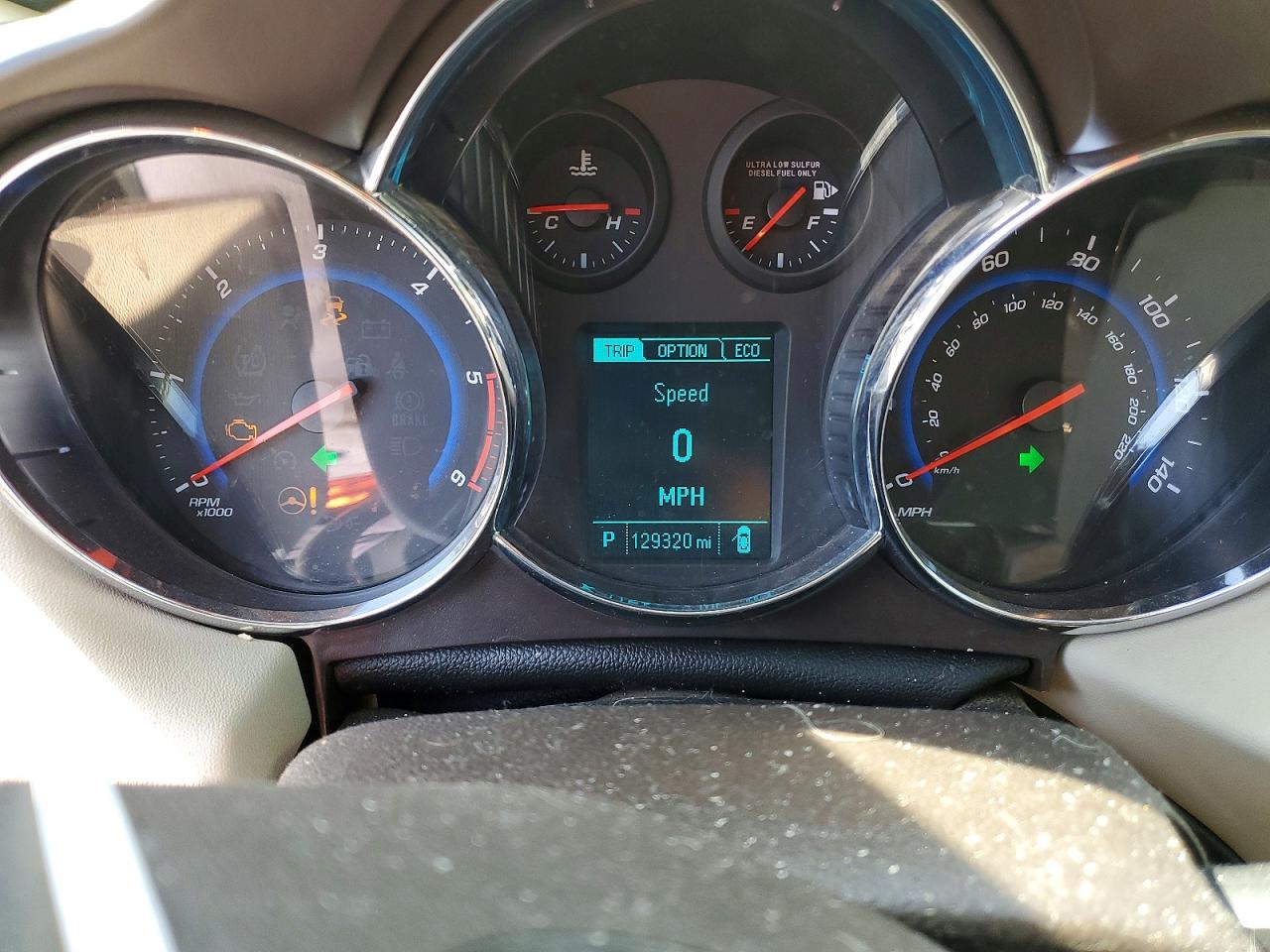 2015 Chev Cruze White vin: 1G1P75SZ9F7230826