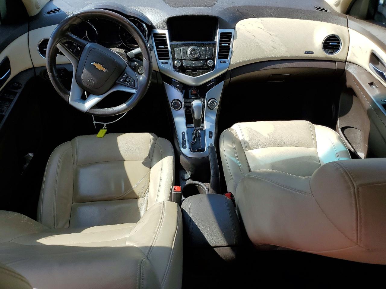 2015 Chev Cruze White vin: 1G1P75SZ9F7230826