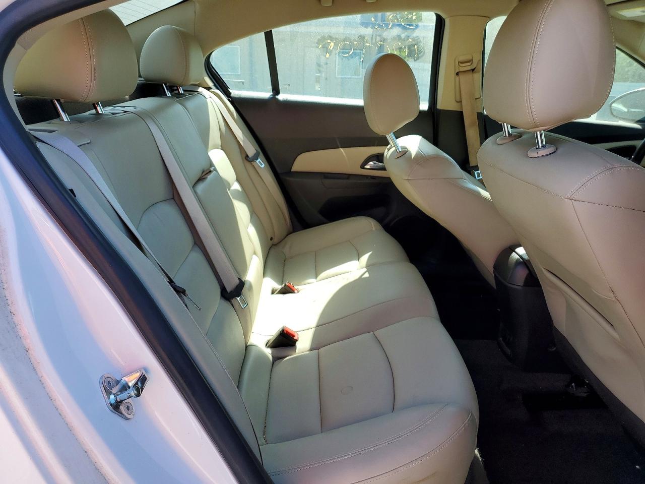 2015 Chev Cruze White vin: 1G1P75SZ9F7230826