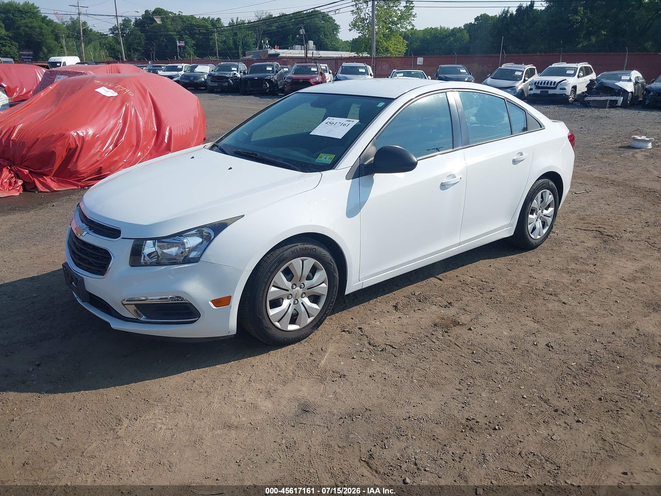 2015 Chevrolet Cruze Ls Auto White vin: 1G1PA5SG1F7148086