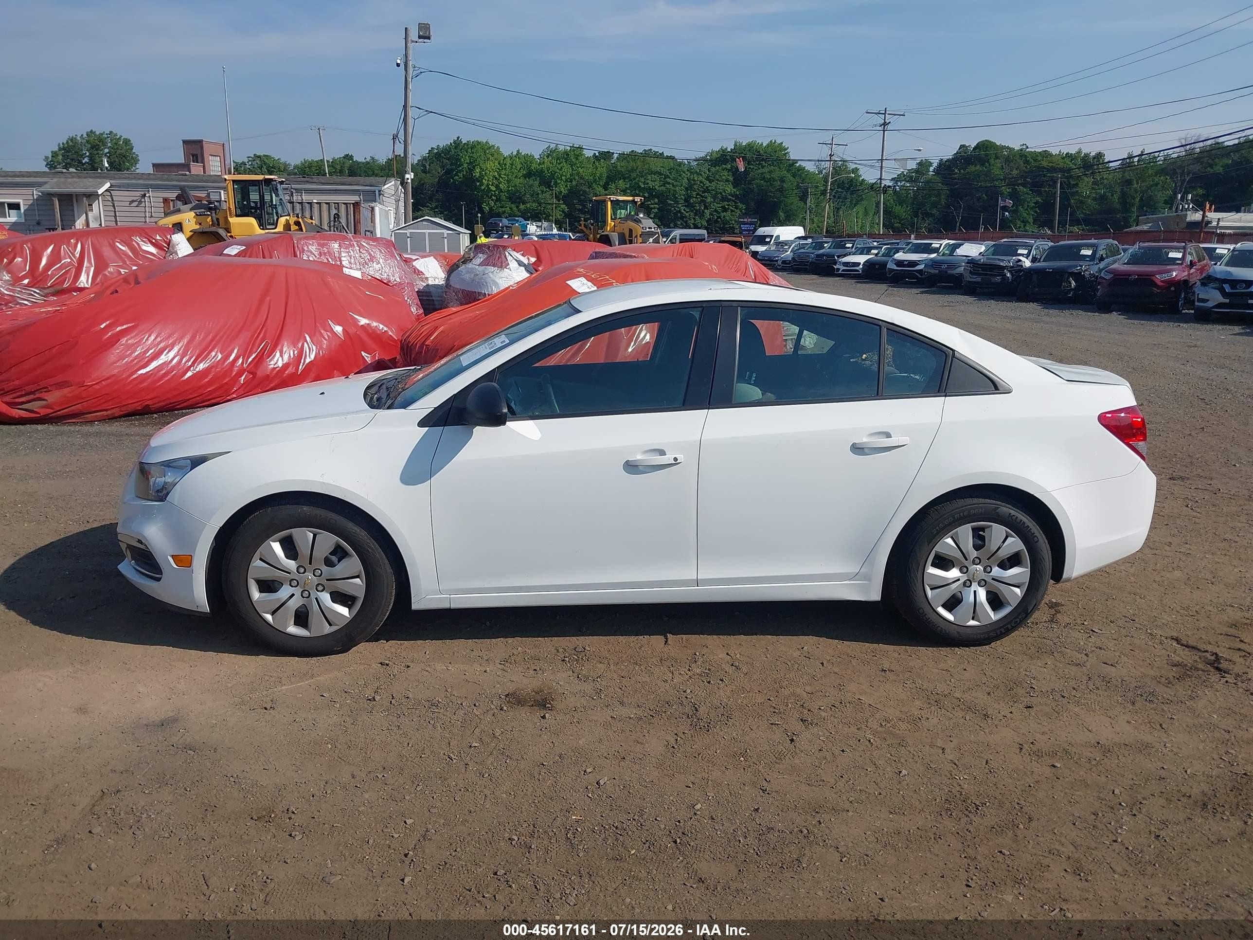 2015 Chevrolet Cruze Ls Auto White vin: 1G1PA5SG1F7148086
