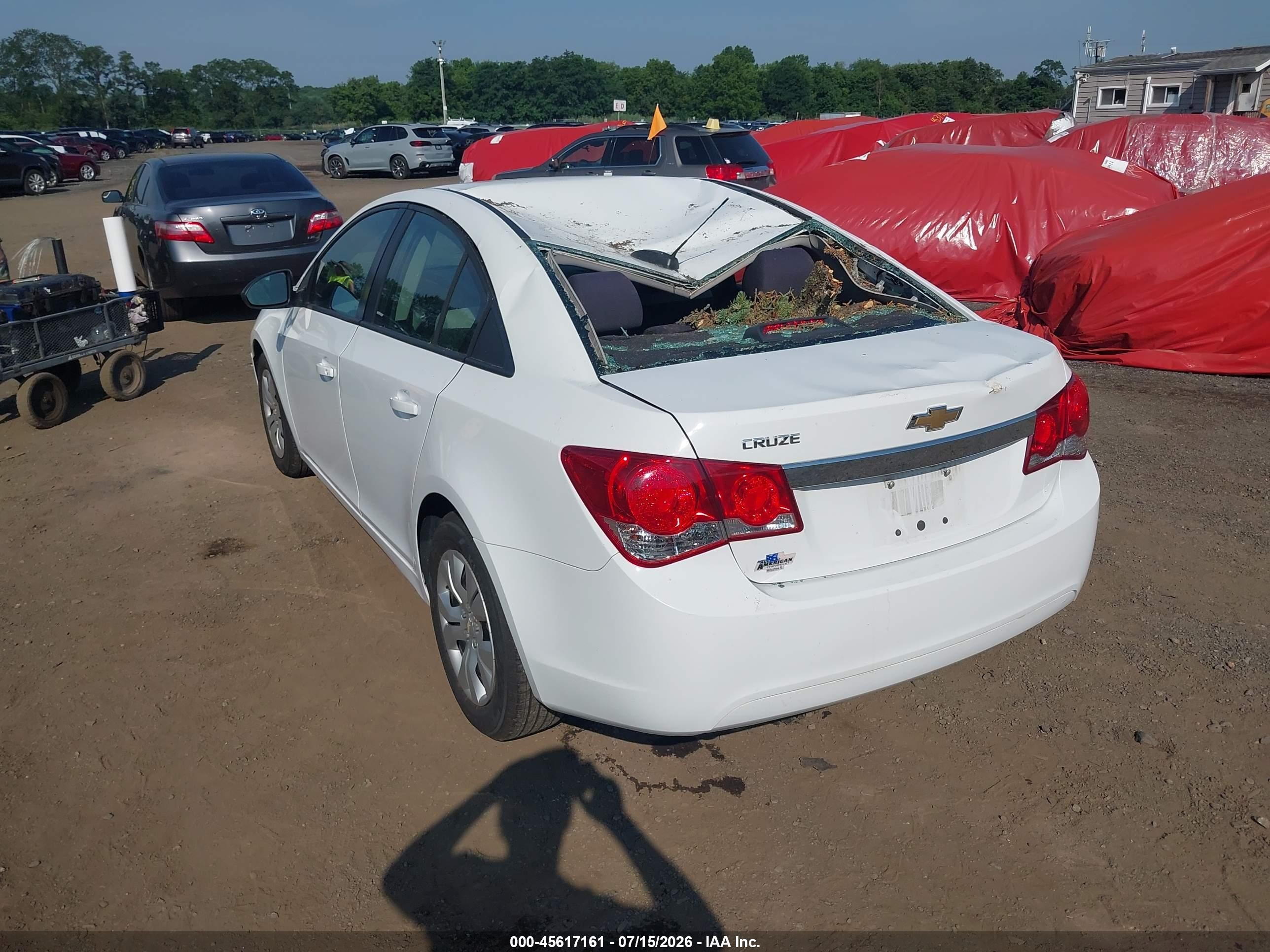 2015 Chevrolet Cruze Ls Auto White vin: 1G1PA5SG1F7148086