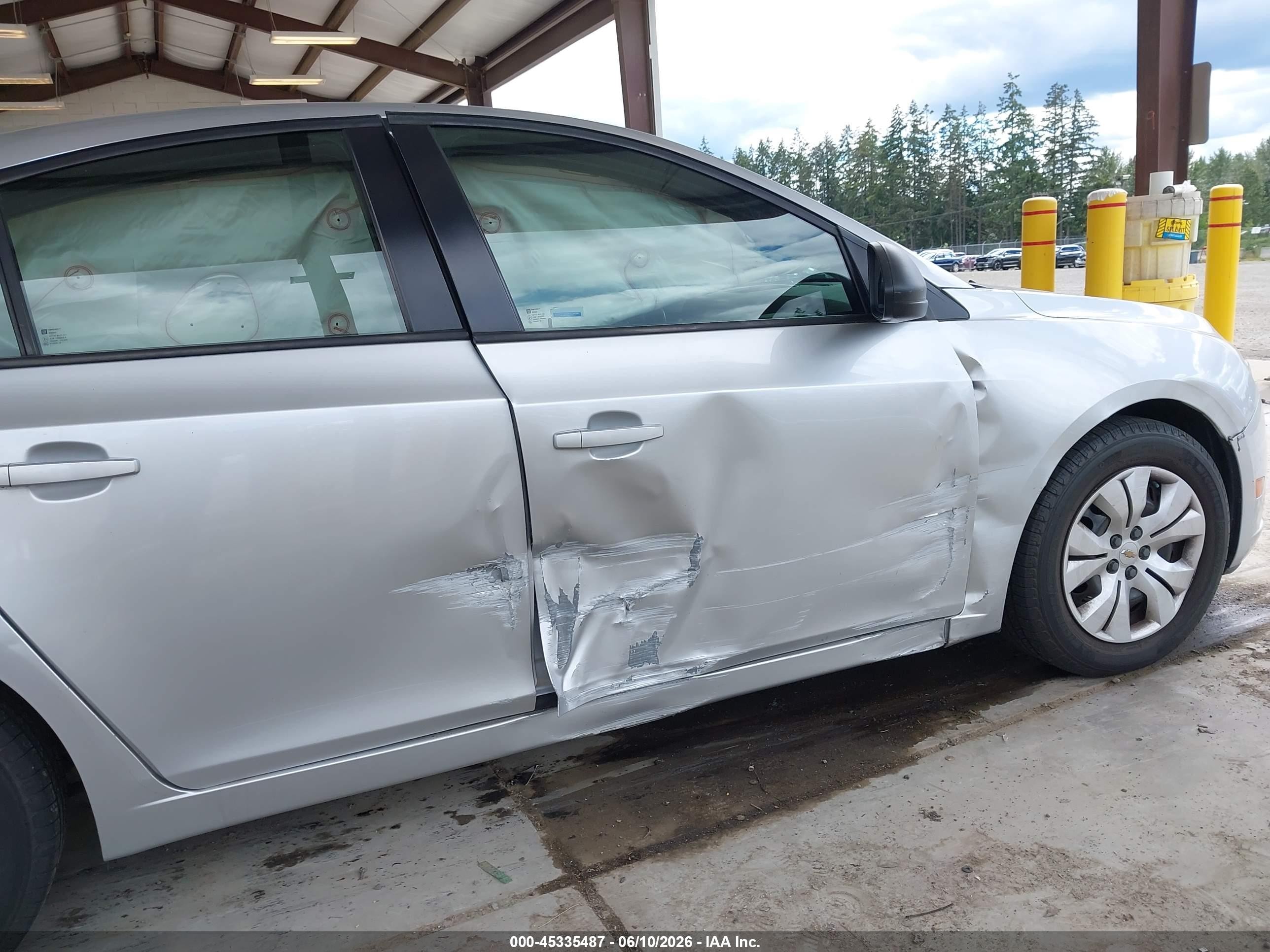2013 Chevrolet Cruze Ls Auto Silver vin: 1G1PA5SG2D7164925
