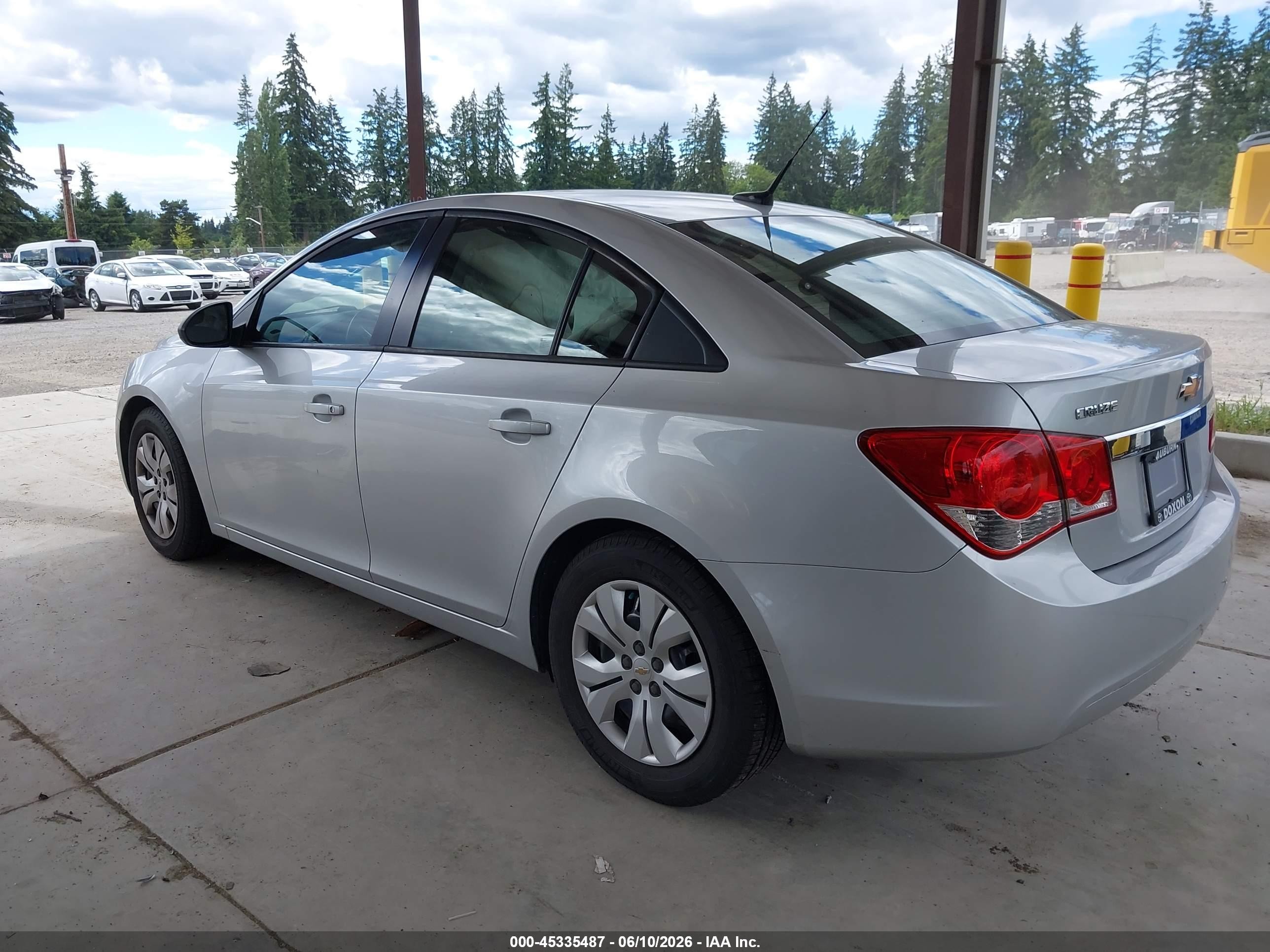 2013 Chevrolet Cruze Ls Auto Silver vin: 1G1PA5SG2D7164925