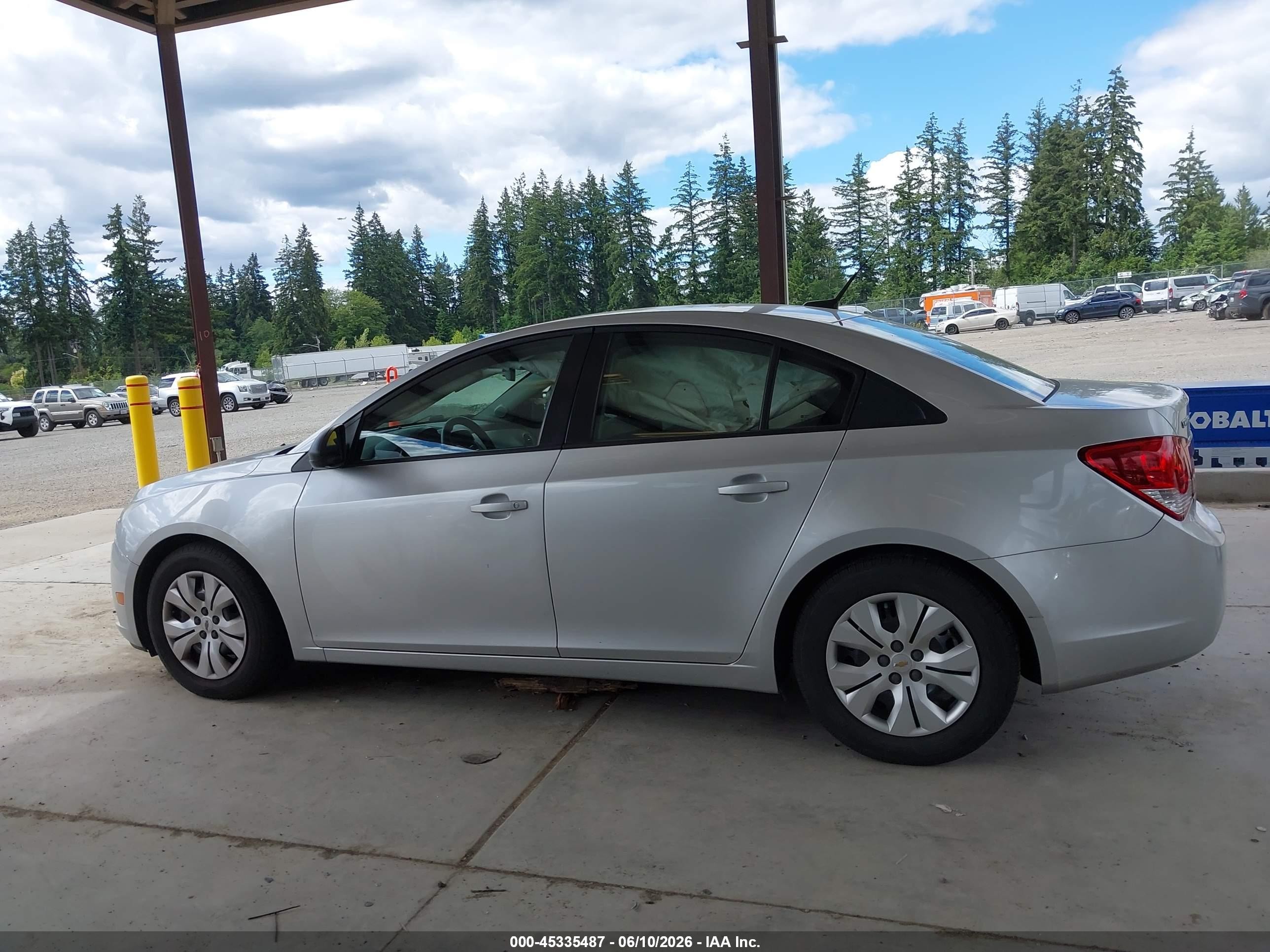 2013 Chevrolet Cruze Ls Auto Silver vin: 1G1PA5SG2D7164925