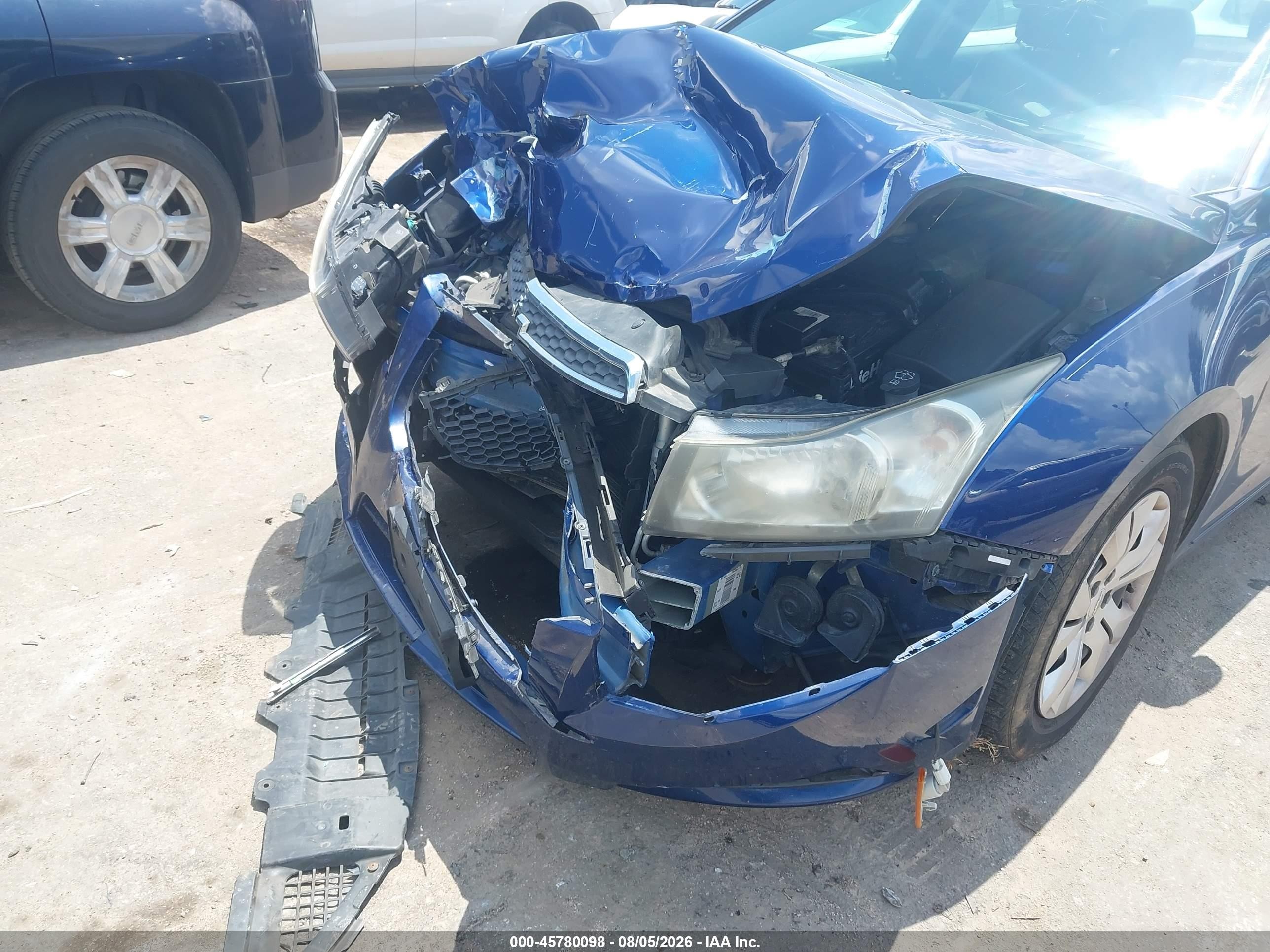 2013 Chevrolet Cruze Ls Auto Blue vin: 1G1PA5SG2D7198363