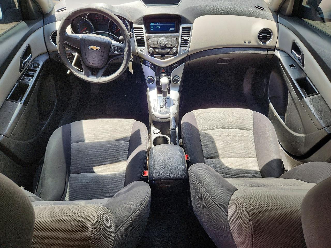 2013 Chevrolet Cruze Ls Silver vin: 1G1PA5SG2D7281839