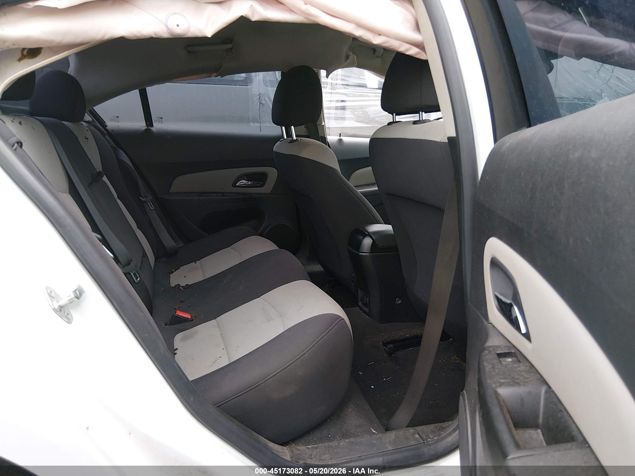 2013 Chevrolet Cruze Ls Auto White vin: 1G1PA5SG2D7323796