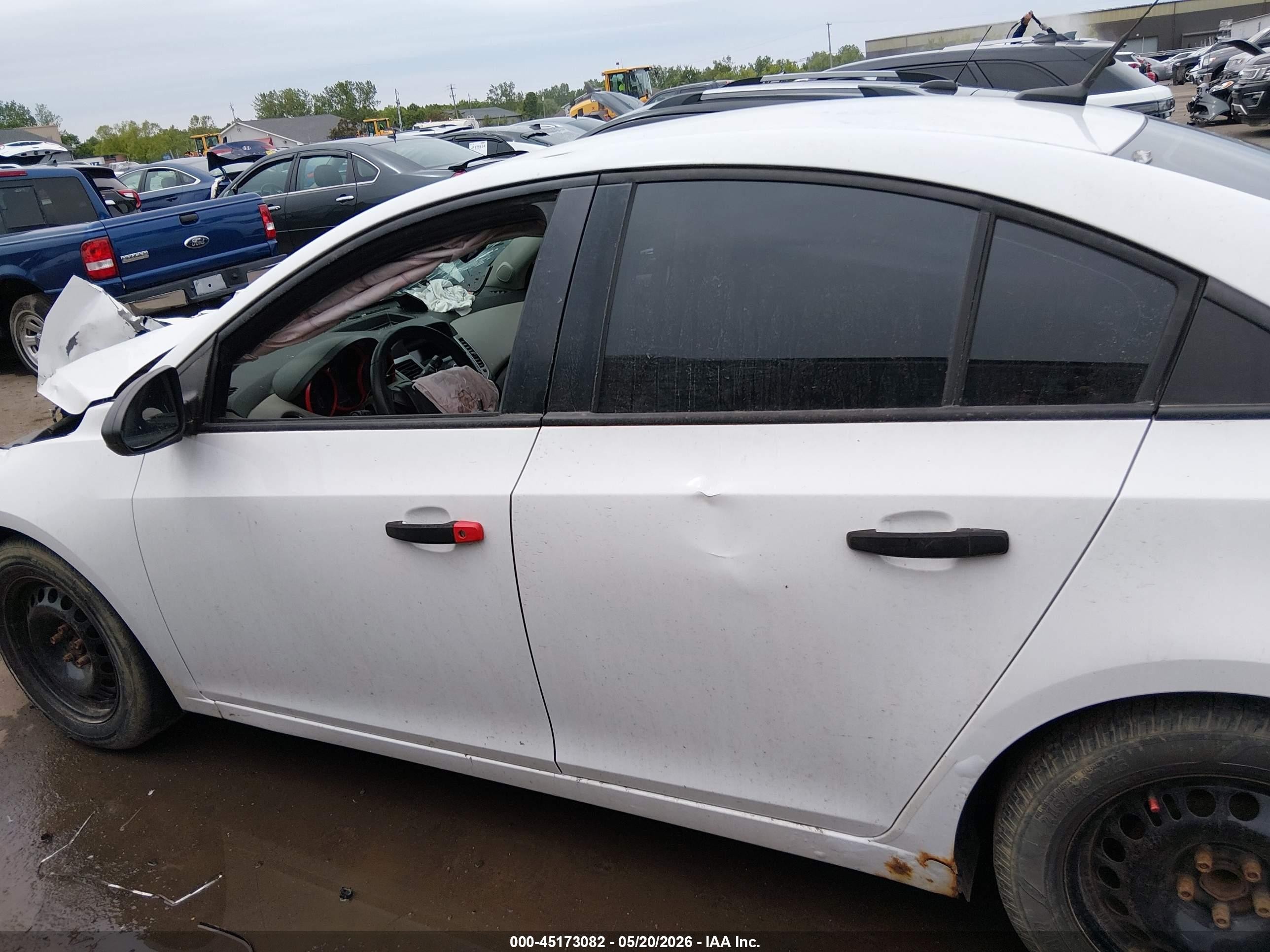 2013 Chevrolet Cruze Ls Auto White vin: 1G1PA5SG2D7323796