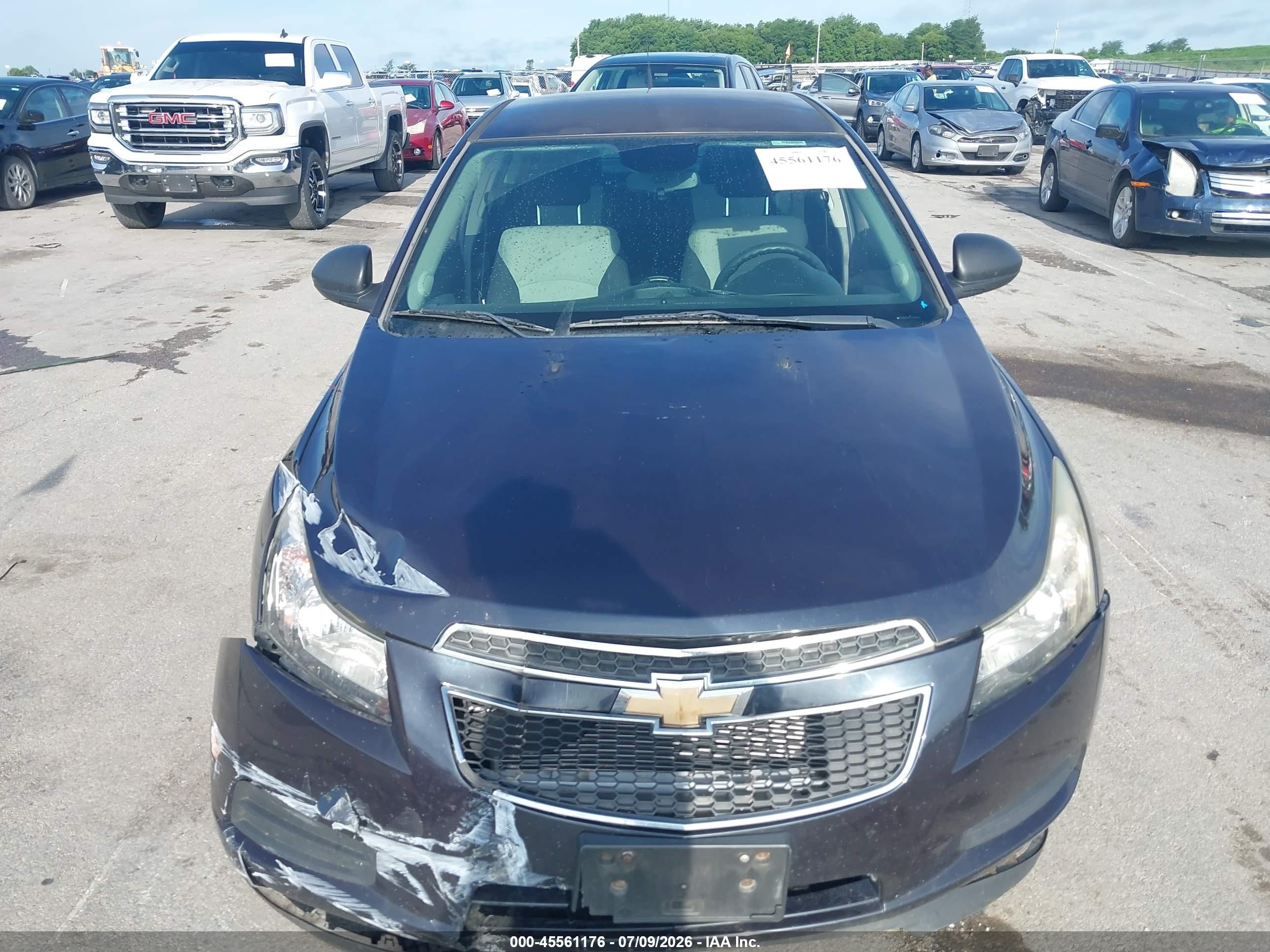 2014 Chevrolet Cruze Ls Auto Blue vin: 1G1PA5SG2E7174484