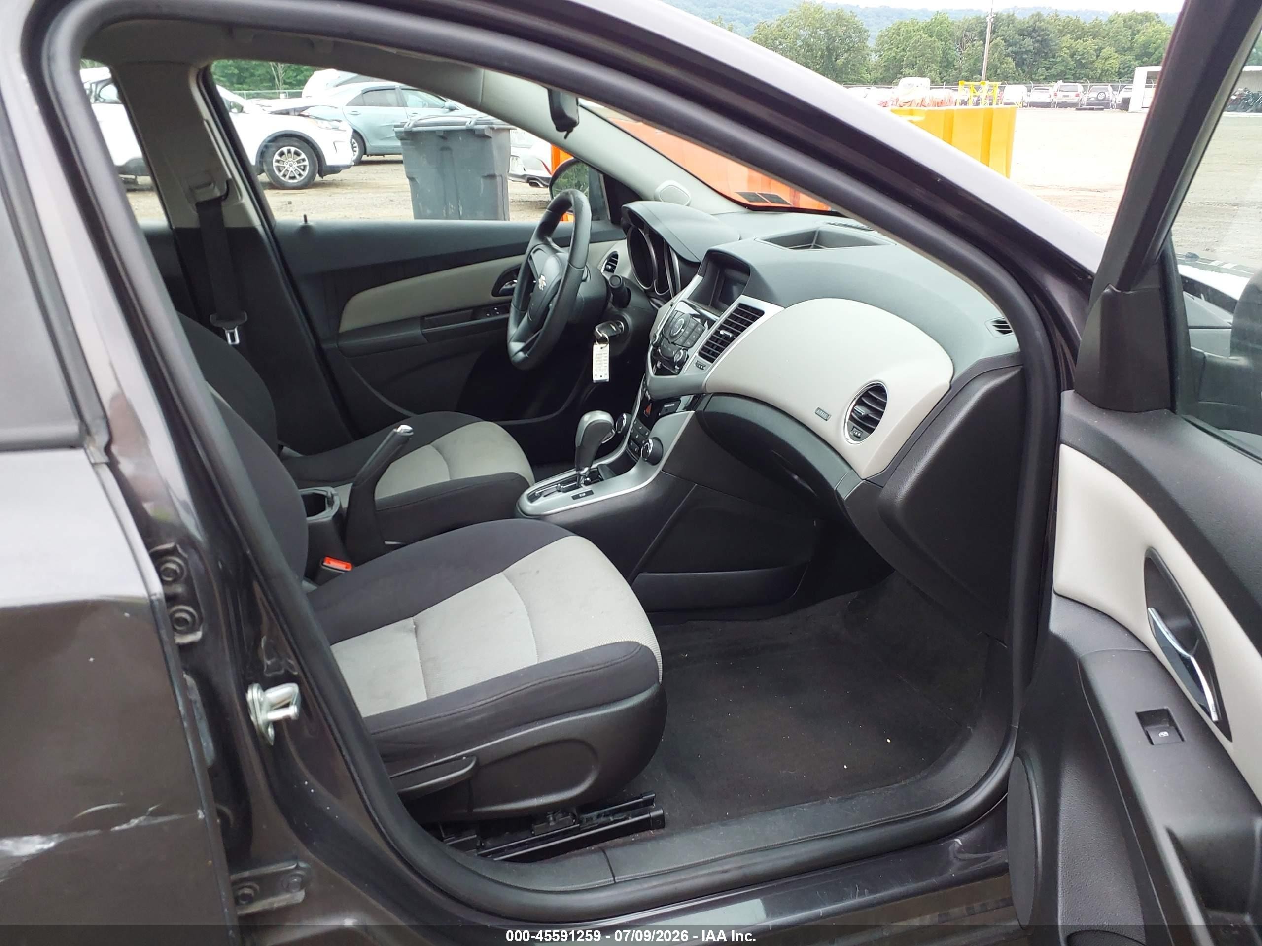 2014 Chevrolet Cruze Ls Auto Gray vin: 1G1PA5SG2E7480276