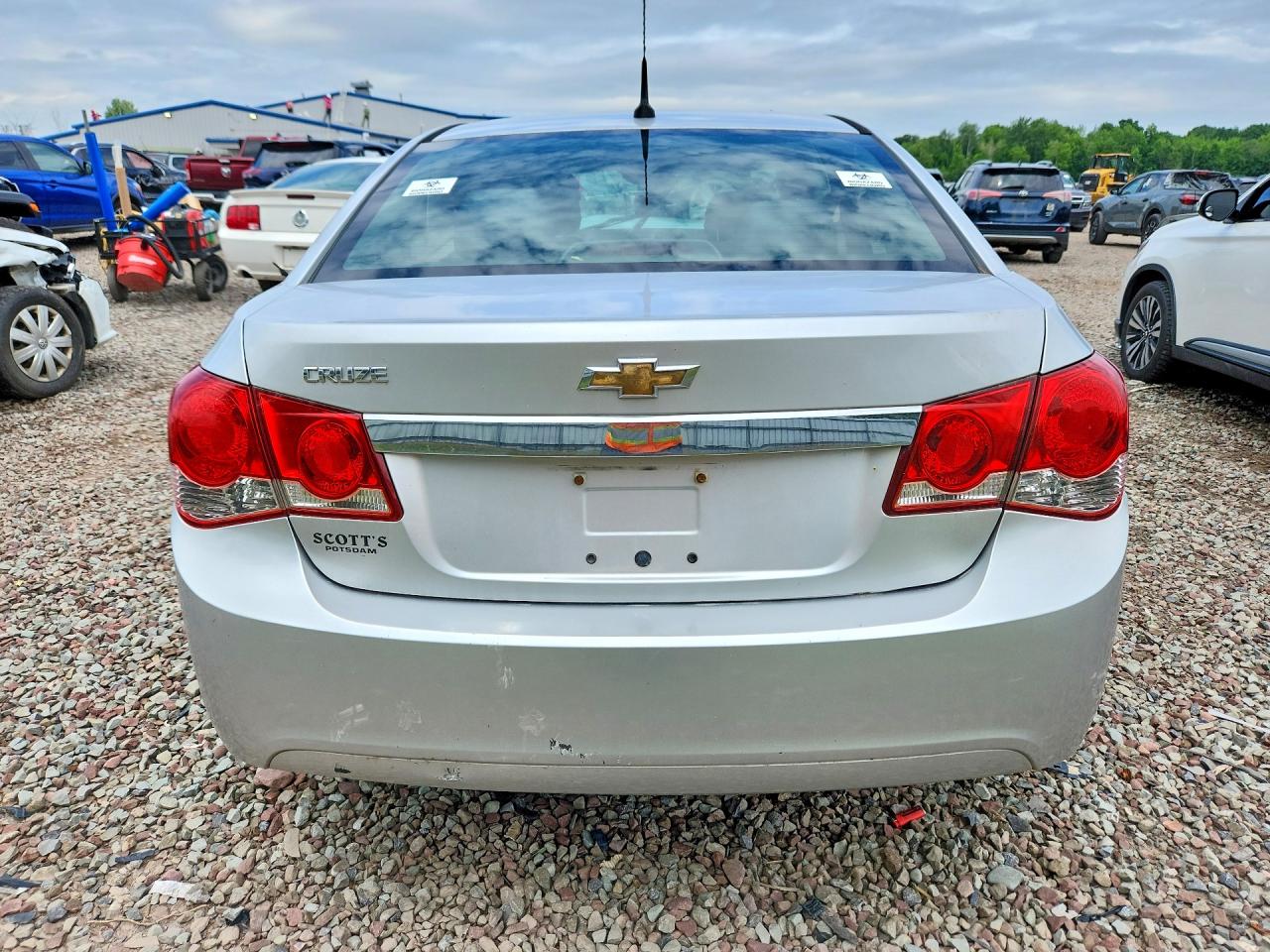 2014 Chevrolet Cruze Ls Silver vin: 1G1PA5SG4E7215567