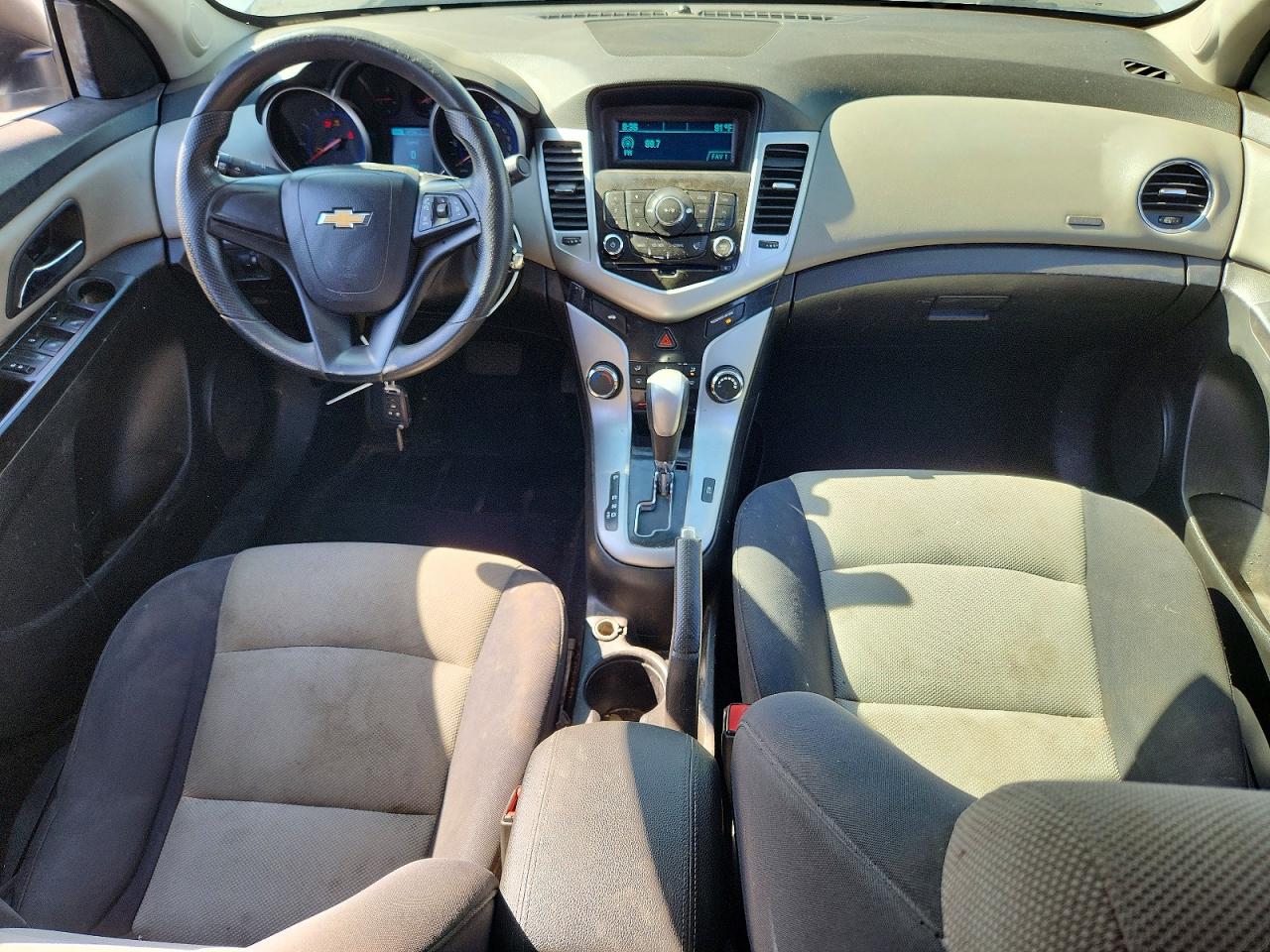 2015 Chevrolet Cruze Ls White vin: 1G1PA5SG4F7295583
