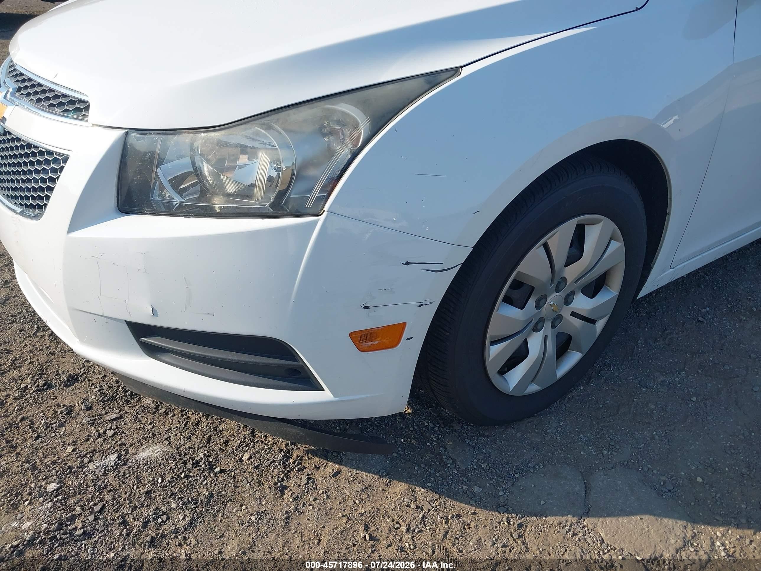 2013 Chevrolet Cruze Ls Auto Белый vin: 1G1PA5SG5D7309469
