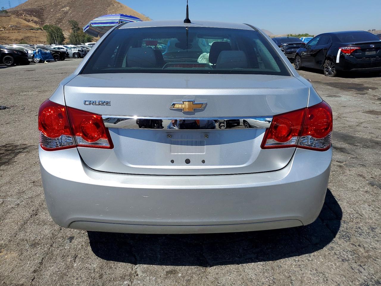 2014 Chevrolet Cruze Ls Silver vin: 1G1PA5SG6E7348539