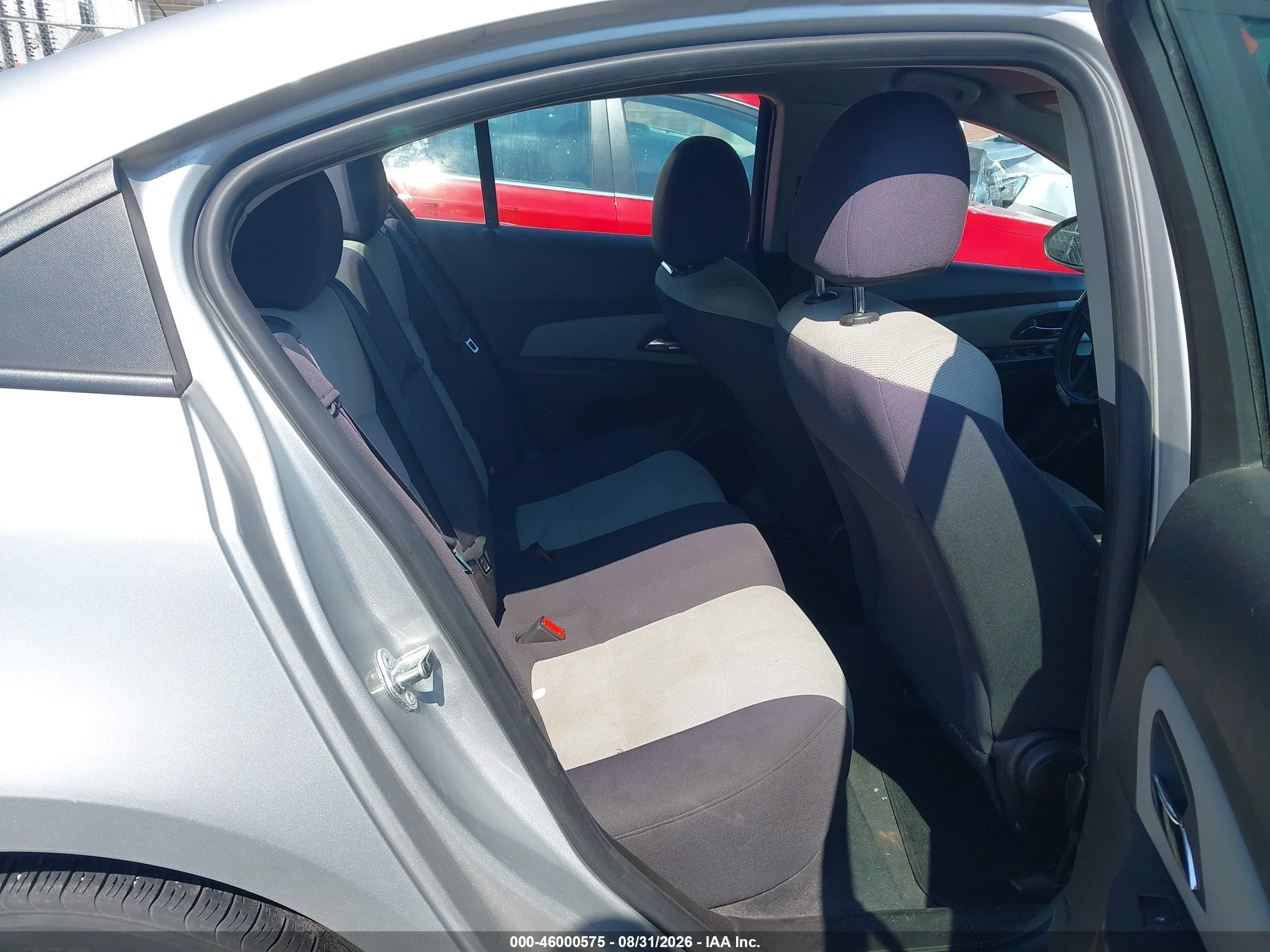 2013 Chevrolet Cruze Ls Auto Серебряный vin: 1G1PA5SG7D7246908