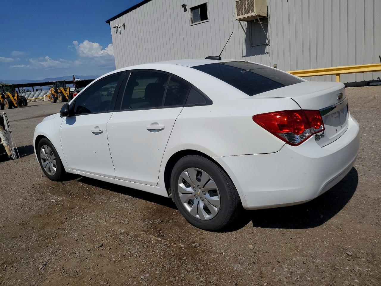 2015 Chevrolet Cruze Ls White vin: 1G1PA5SG8F7261615