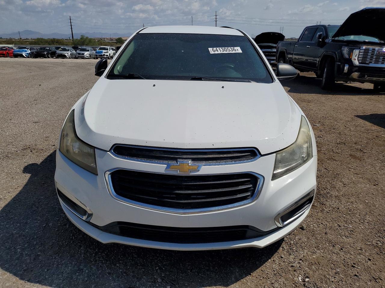 2015 Chevrolet Cruze Ls White vin: 1G1PA5SG8F7261615
