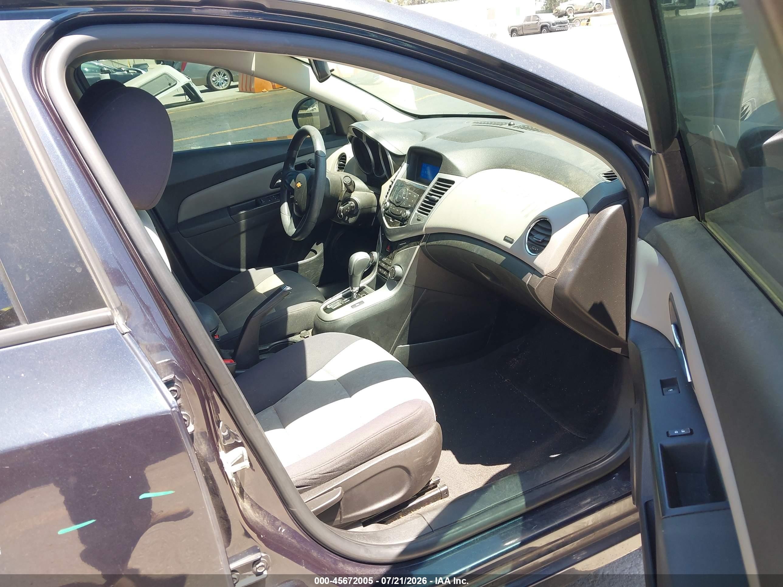 2015 Chevrolet Cruze Ls Auto Dark Blue vin: 1G1PA5SG9F7141693