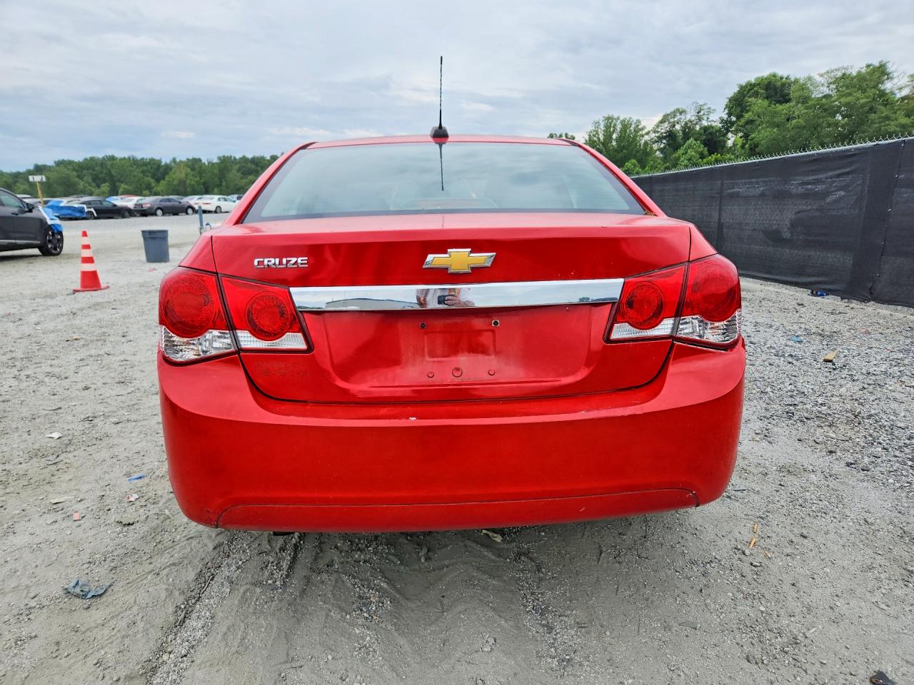 2015 Chevrolet Cruze Ls Red vin: 1G1PA5SG9F7182969