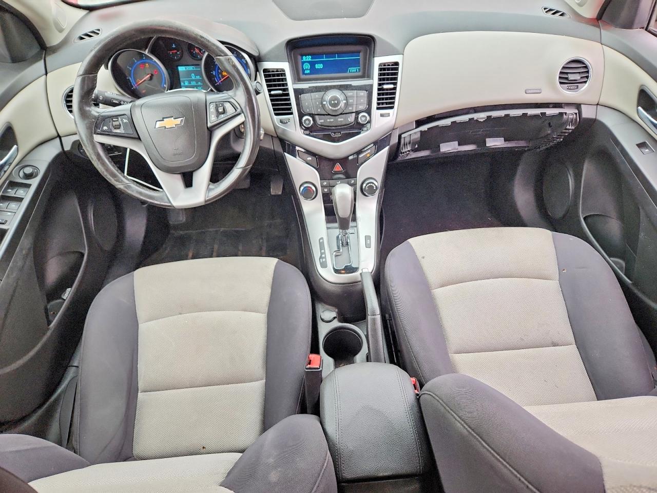 2015 Chevrolet Cruze Ls Red vin: 1G1PA5SG9F7182969
