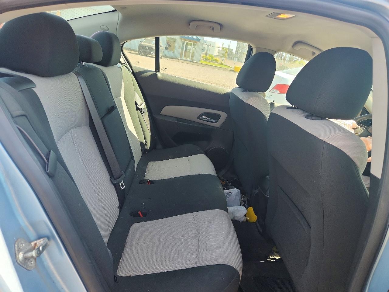 2011 Chevrolet Cruze Ls Blue vin: 1G1PA5SH0B7263023