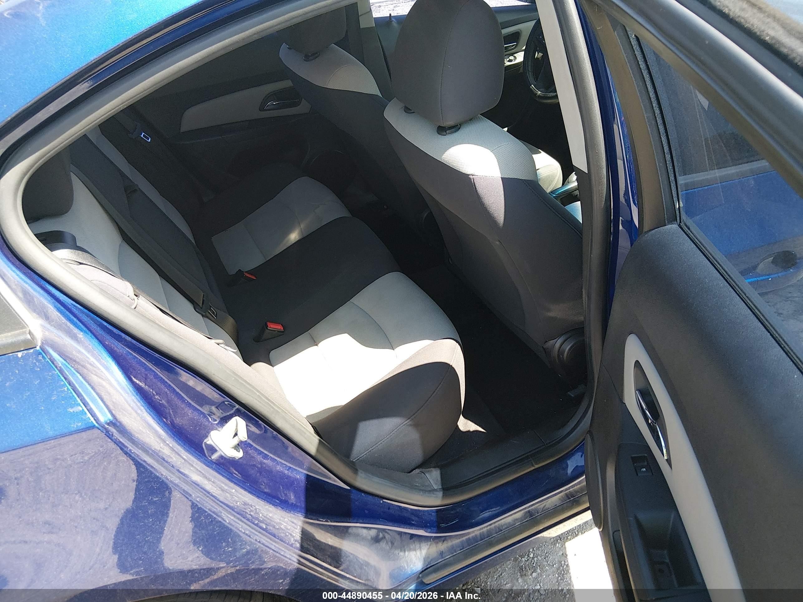 2013 Chevrolet Cruze Ls Auto Blue vin: 1G1PA5SH0D7250677