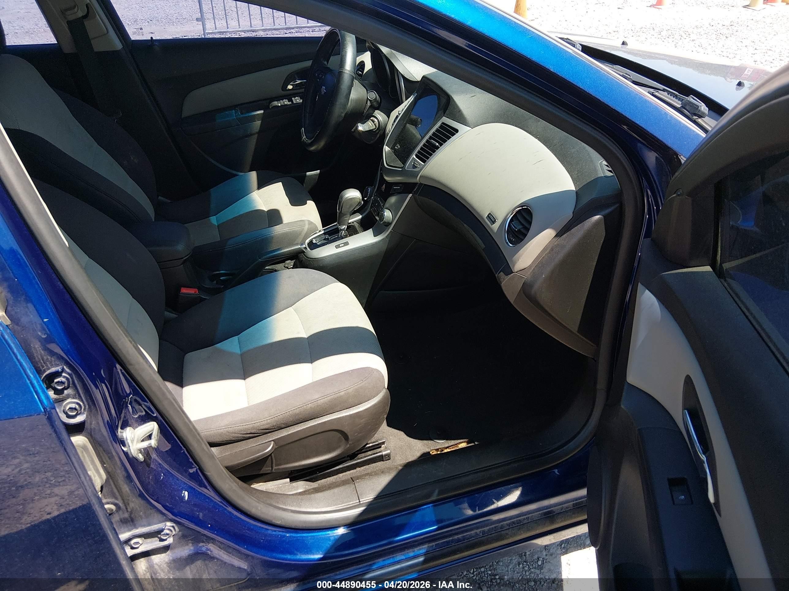 2013 Chevrolet Cruze Ls Auto Blue vin: 1G1PA5SH0D7250677