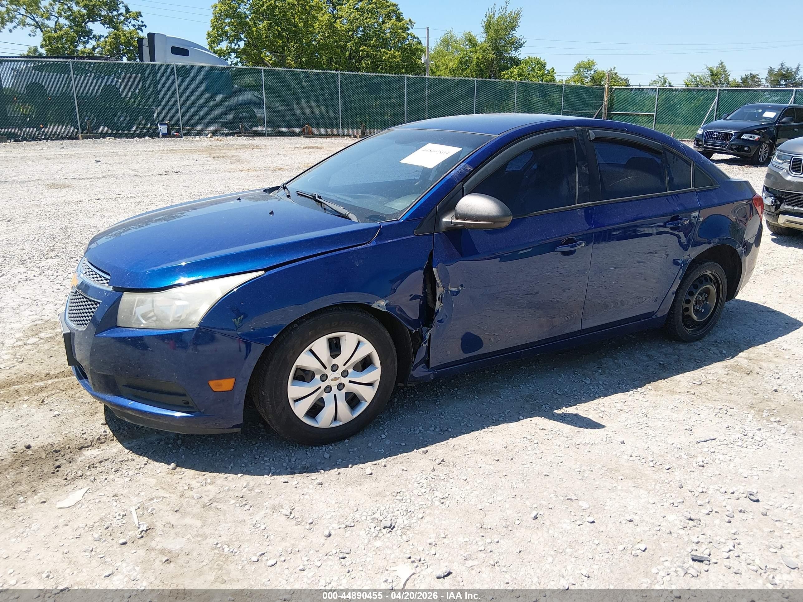2013 Chevrolet Cruze Ls Auto Blue vin: 1G1PA5SH0D7250677