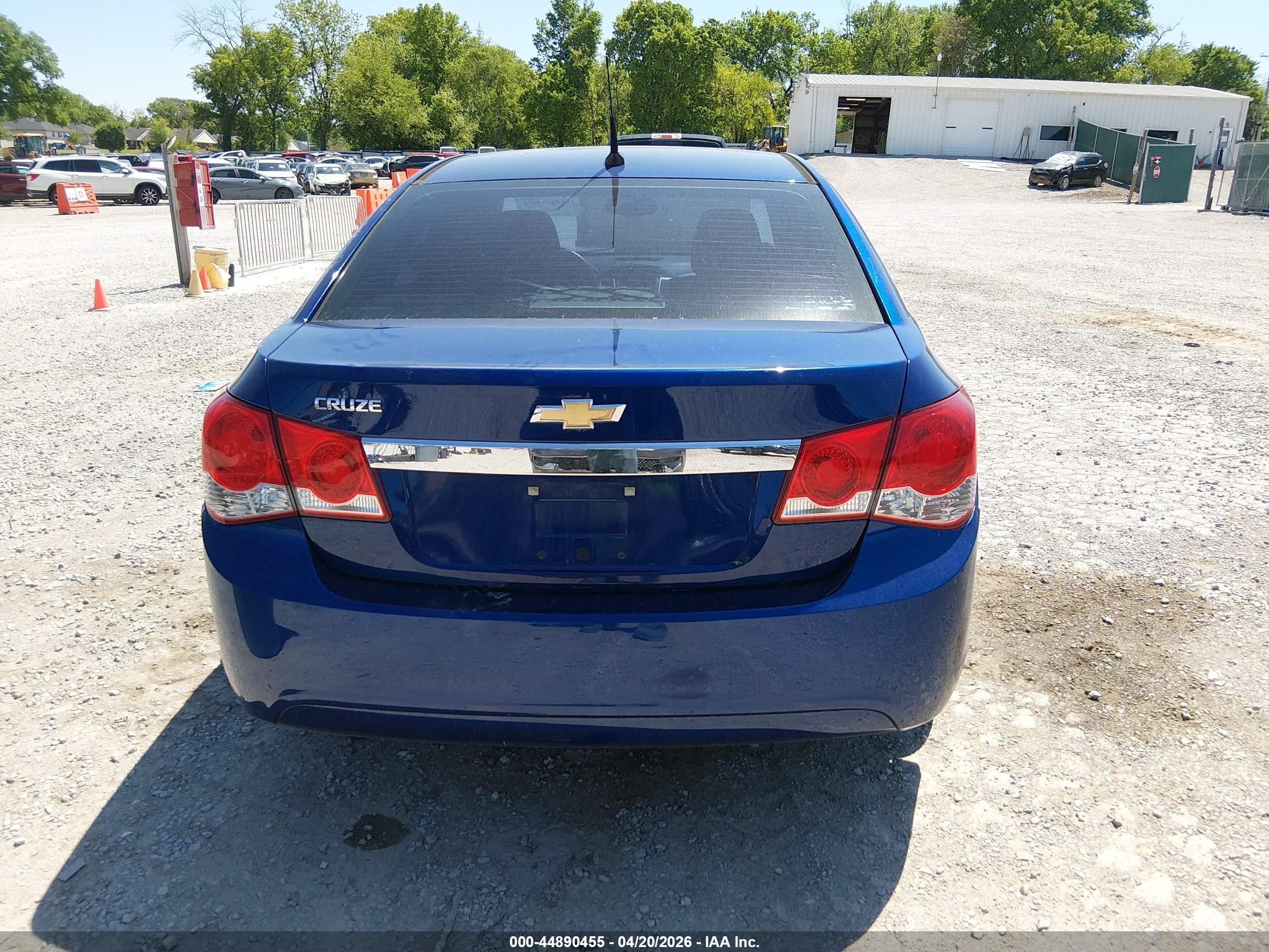 2013 Chevrolet Cruze Ls Auto Blue vin: 1G1PA5SH0D7250677