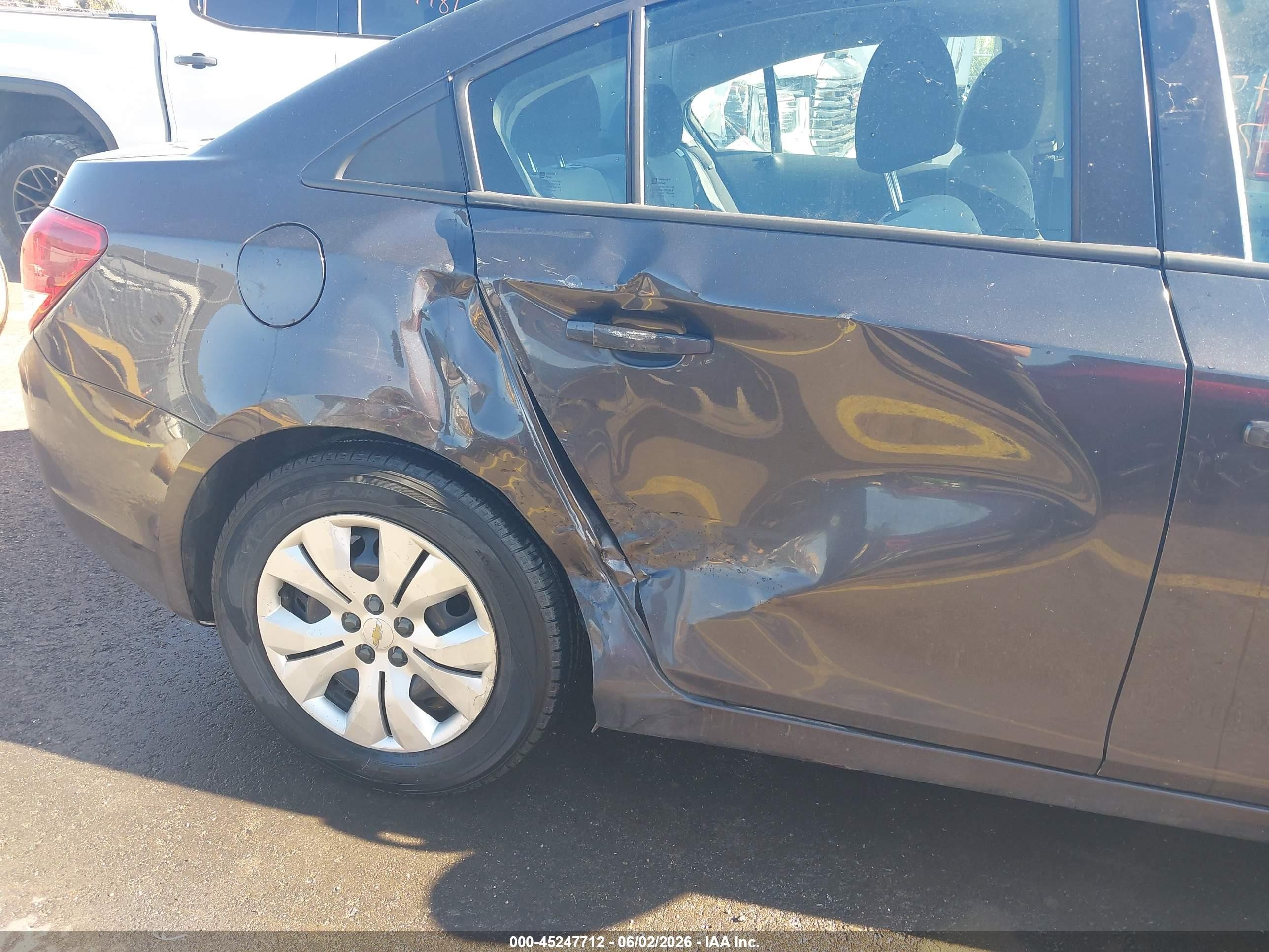2014 Chevrolet Cruze Ls Auto Серый vin: 1G1PA5SH0E7111019