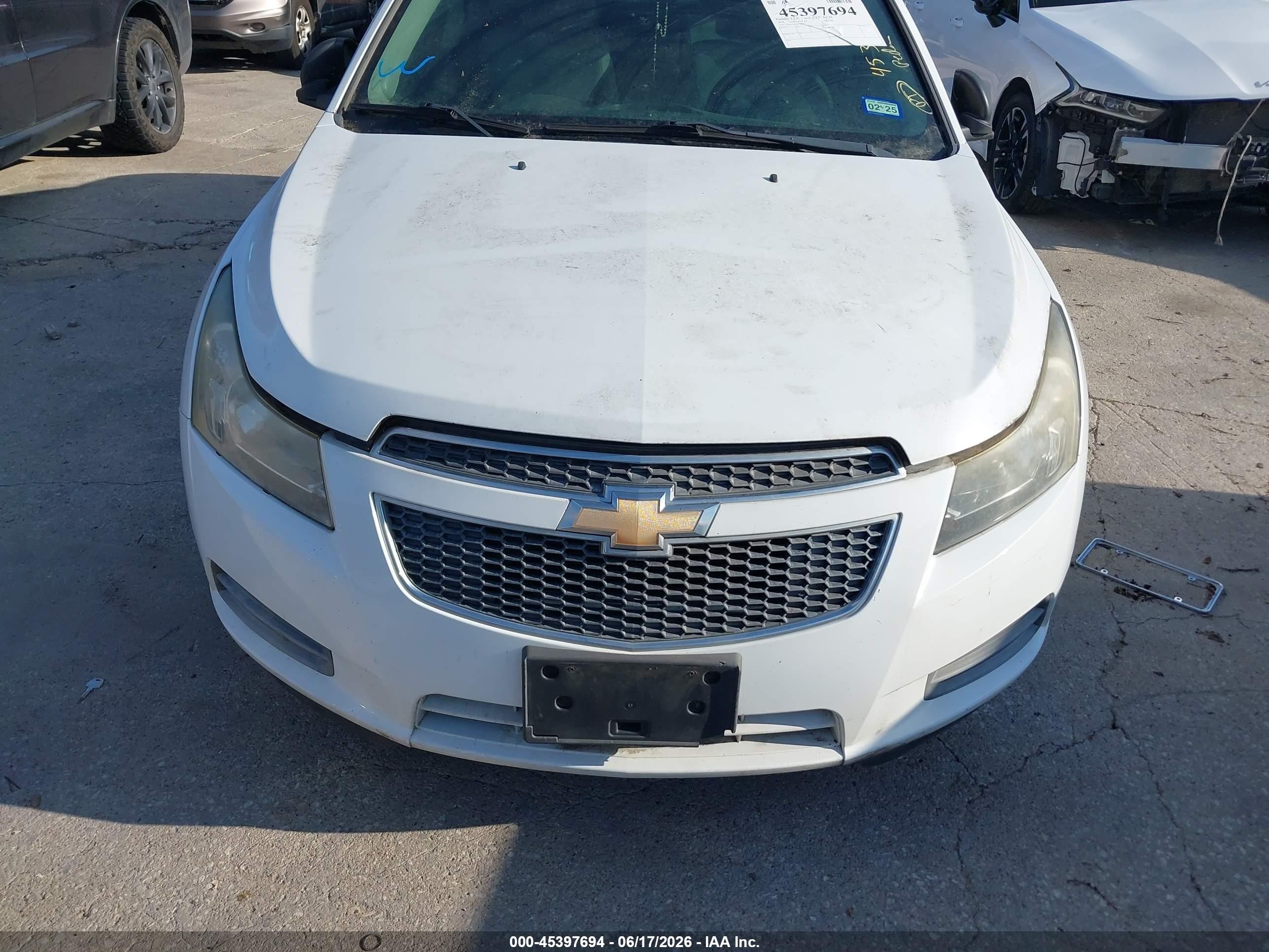 2014 Chevrolet Cruze Ls Auto White vin: 1G1PA5SH0E7200637